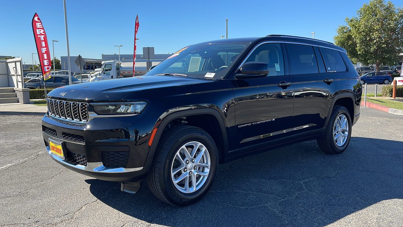 2022 Jeep Grand Cherokee L Laredo 7