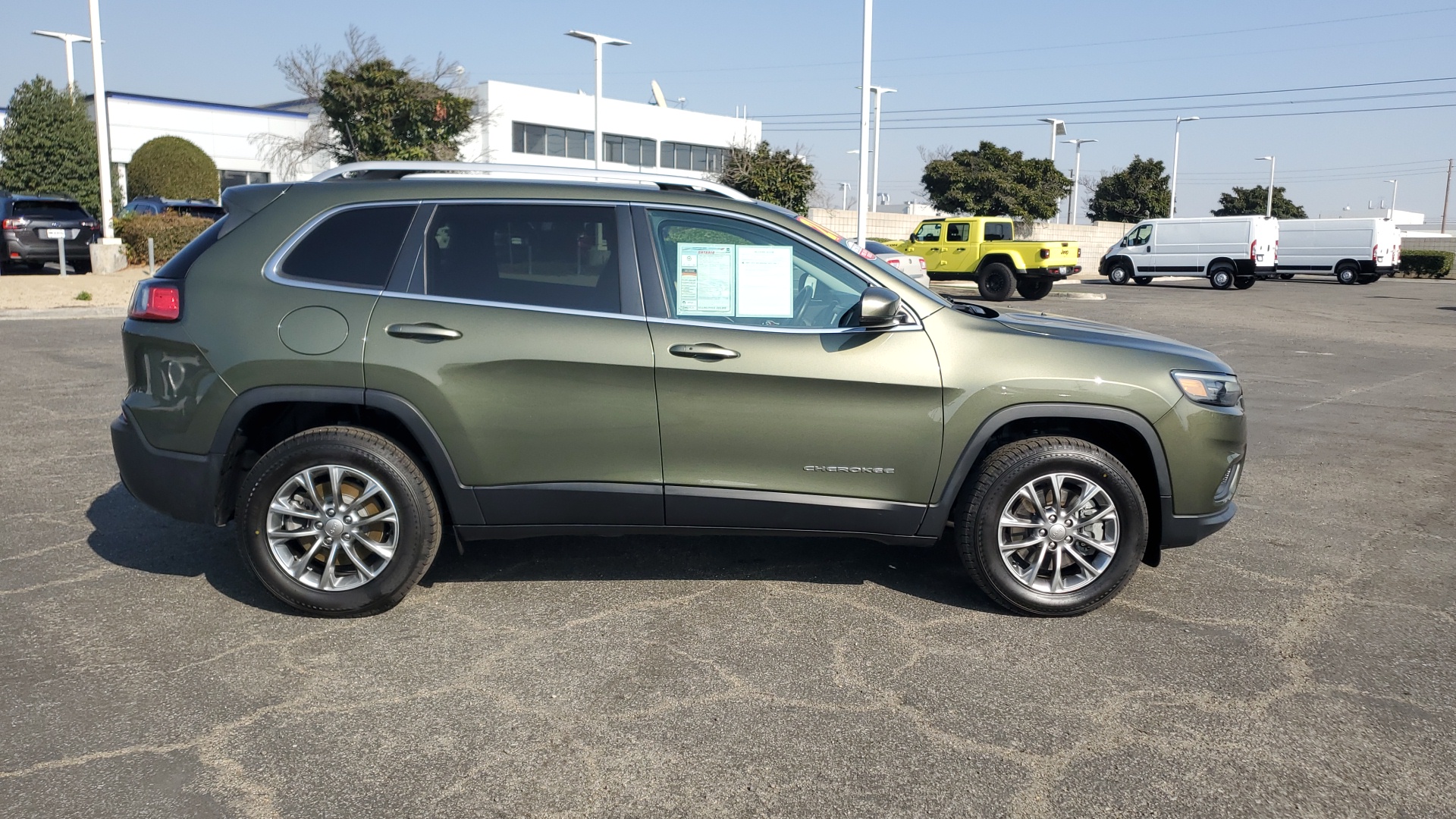 2020 Jeep Cherokee Latitude Plus 2