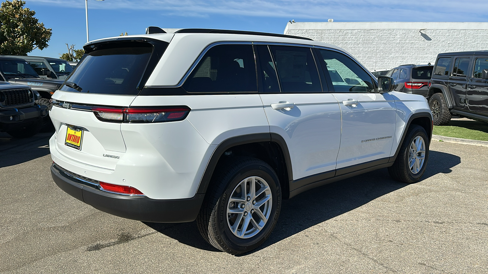 2024 Jeep Grand Cherokee Laredo X 4