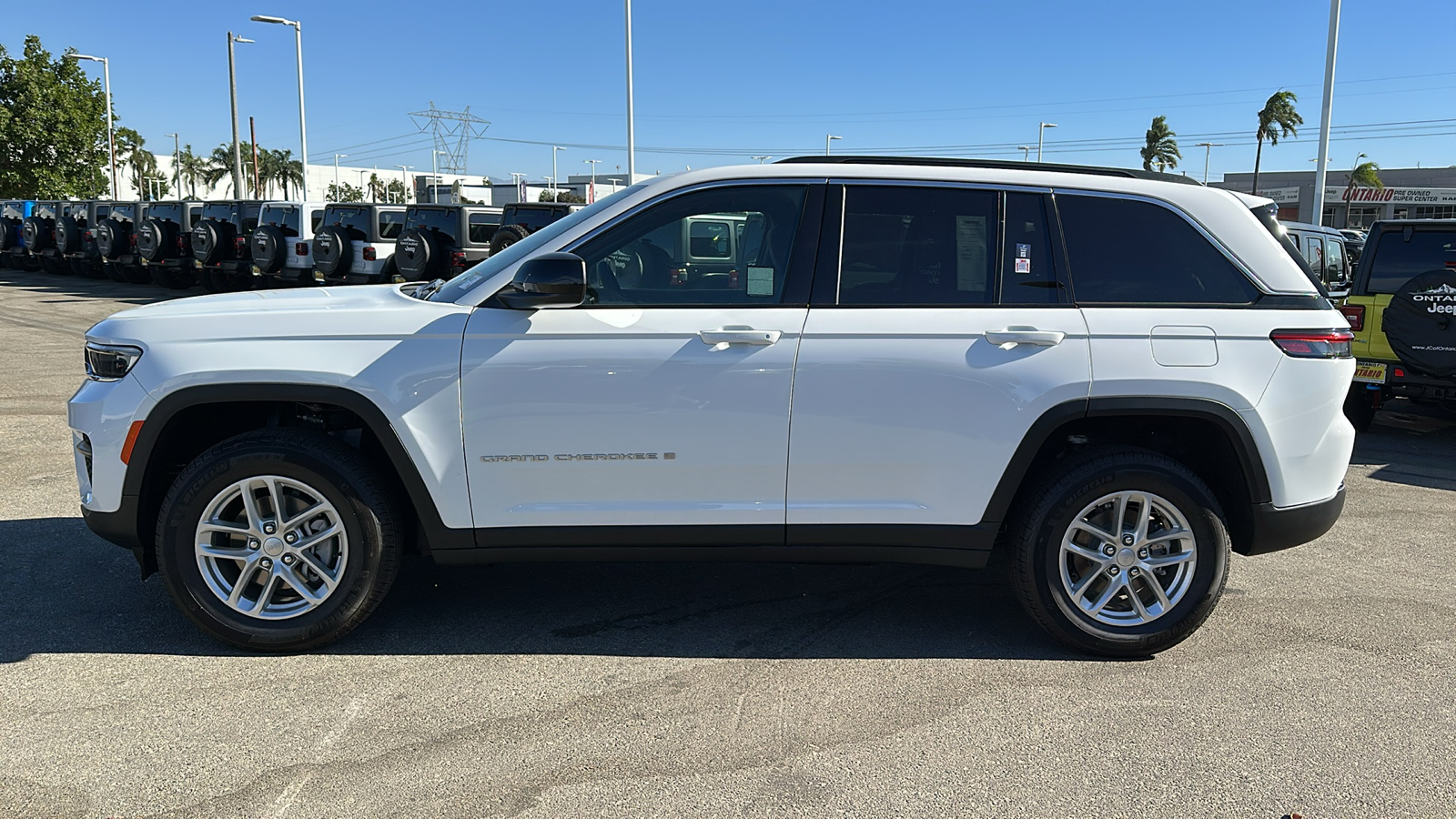 2024 Jeep Grand Cherokee Laredo X 7