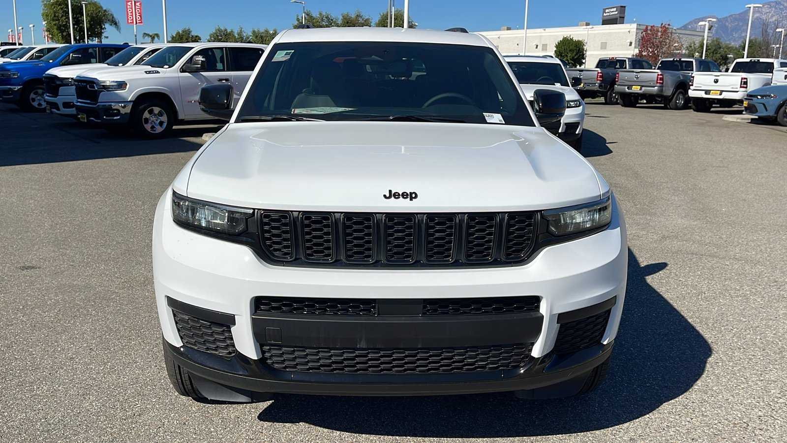 2024 Jeep Grand Cherokee L Altitude 8