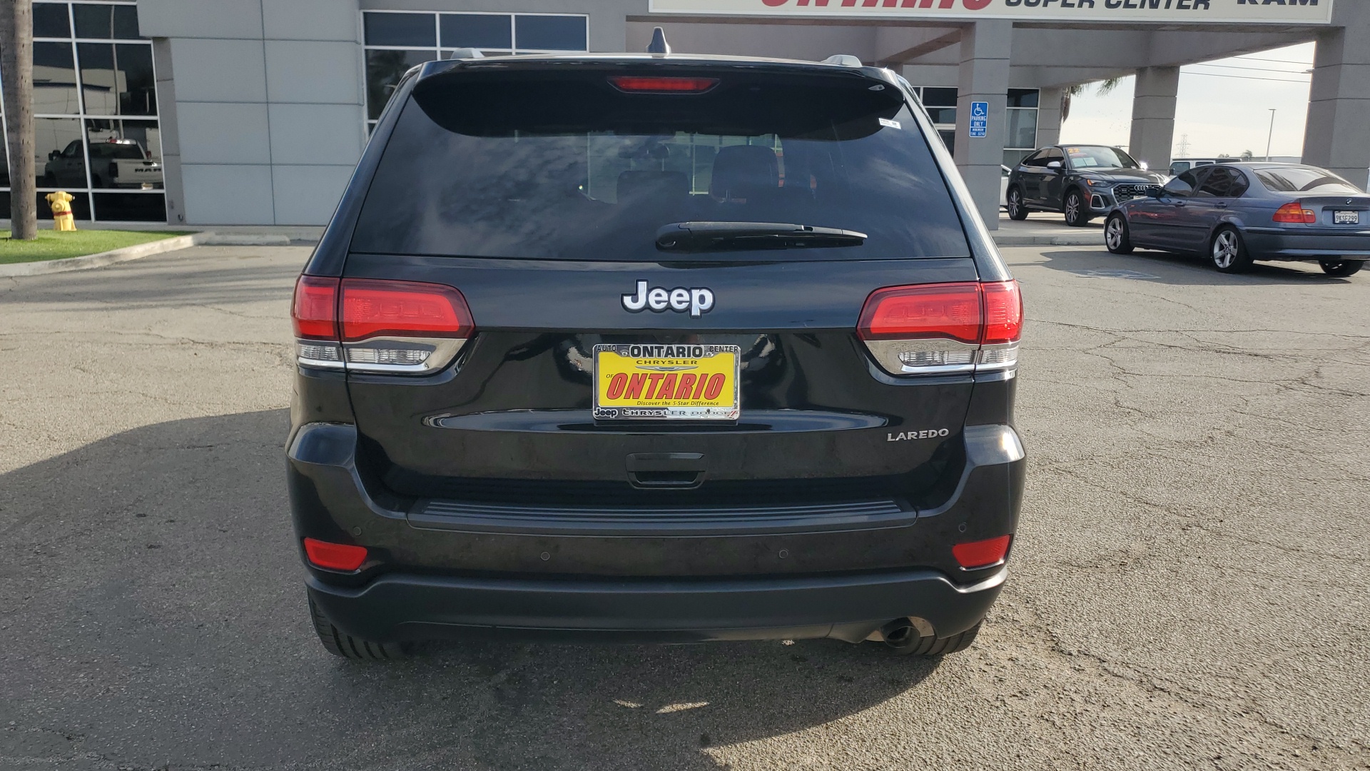 2021 Jeep Grand Cherokee Laredo E 4