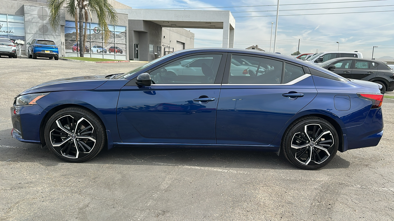 2023 Nissan Altima 2.5 SR 7