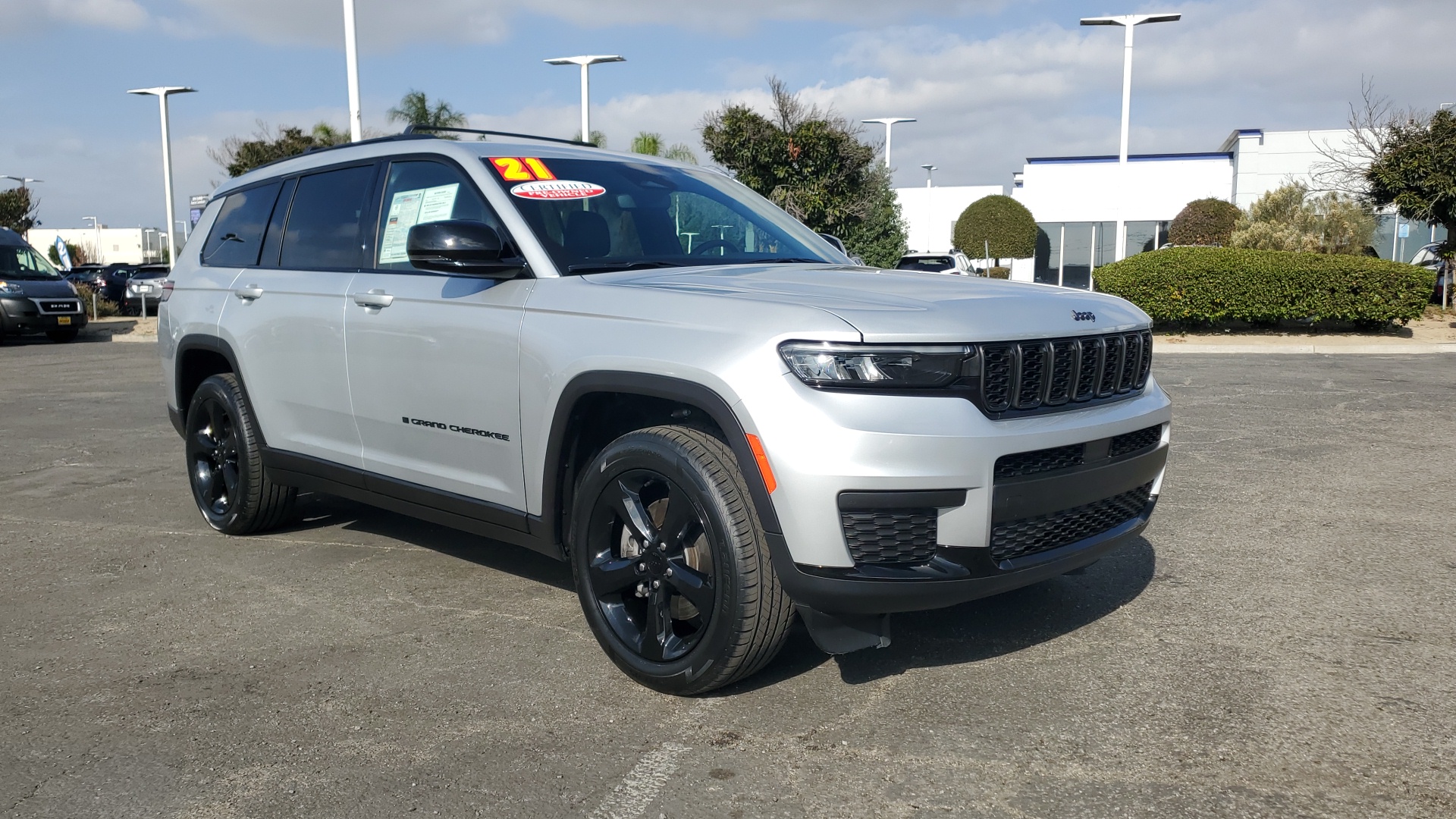 2021 Jeep Grand Cherokee L Laredo 1