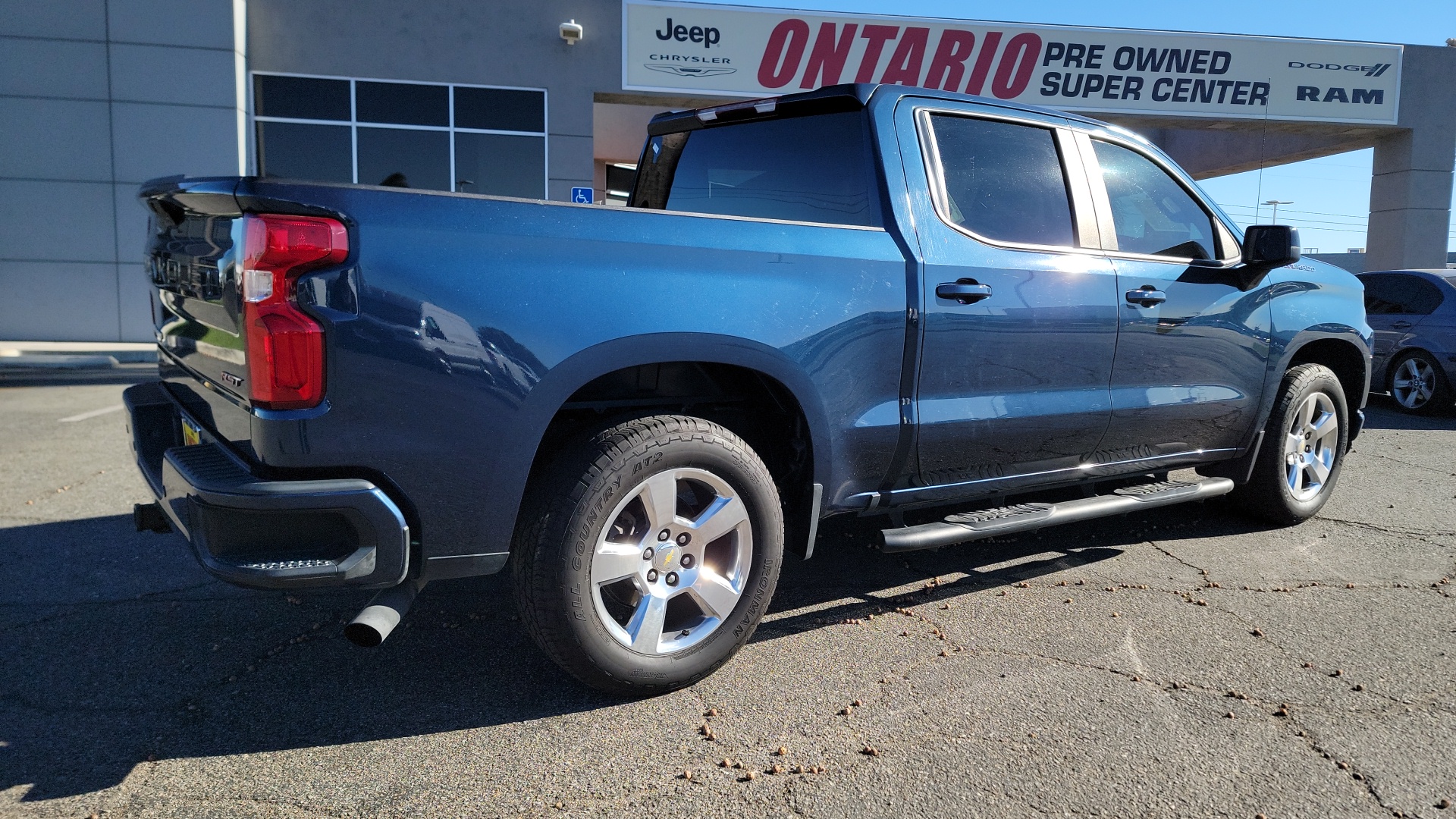 2020 Chevrolet Silverado 1500 RST 2