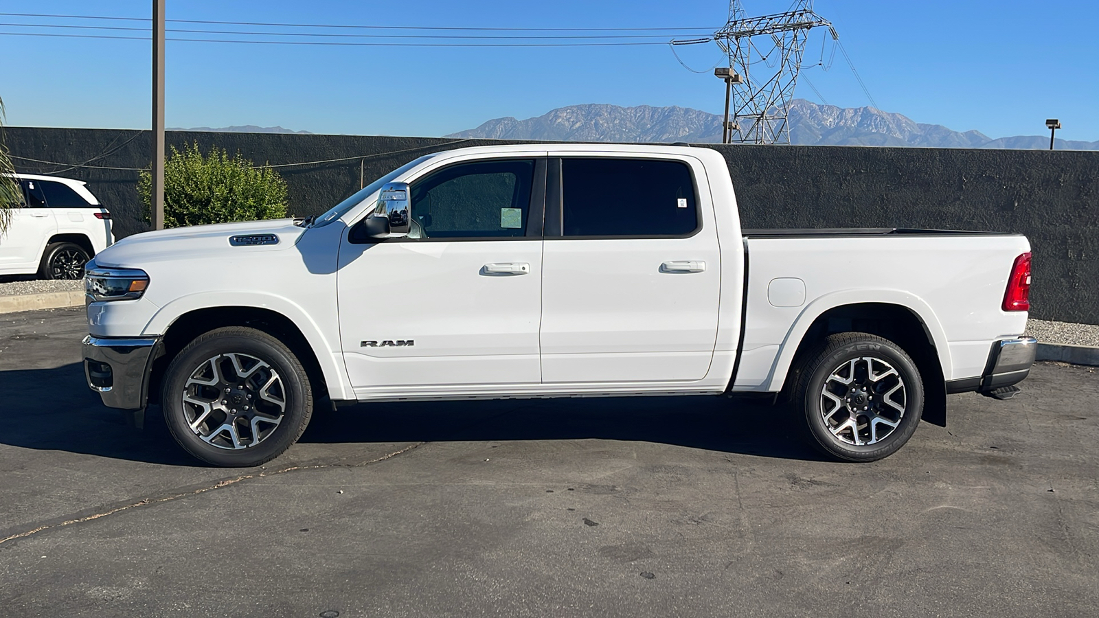 2025 Ram 1500 Laramie 6