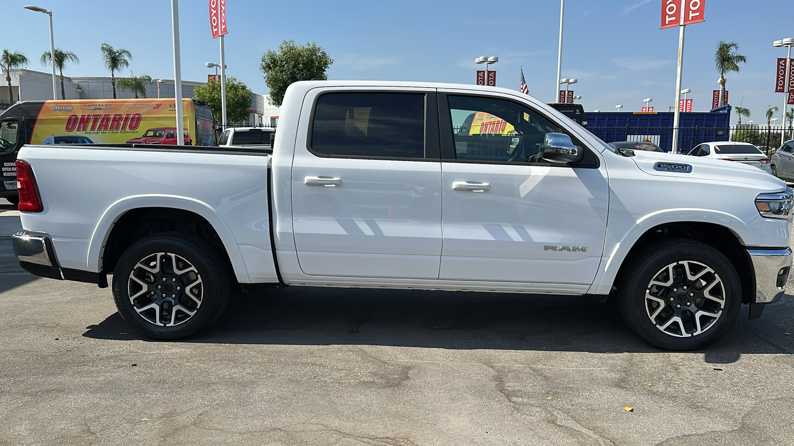 2025 Ram 1500 Laramie 3