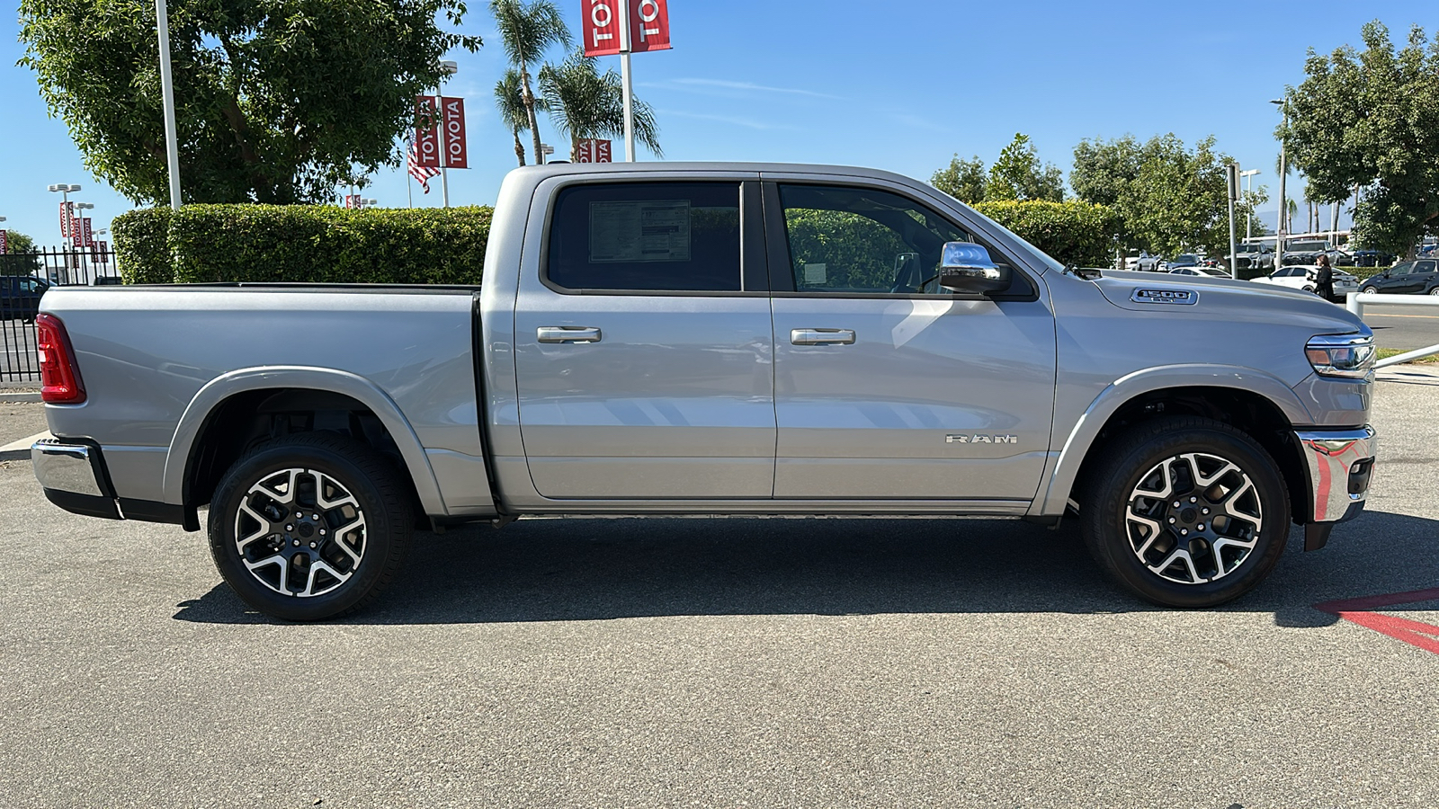 2025 Ram 1500 Laramie 3