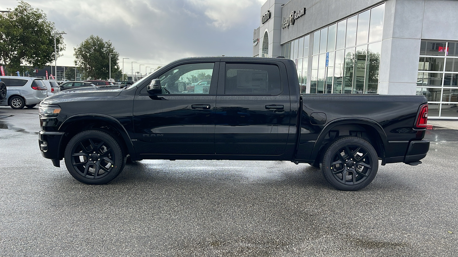 2025 Ram 1500 Laramie 6