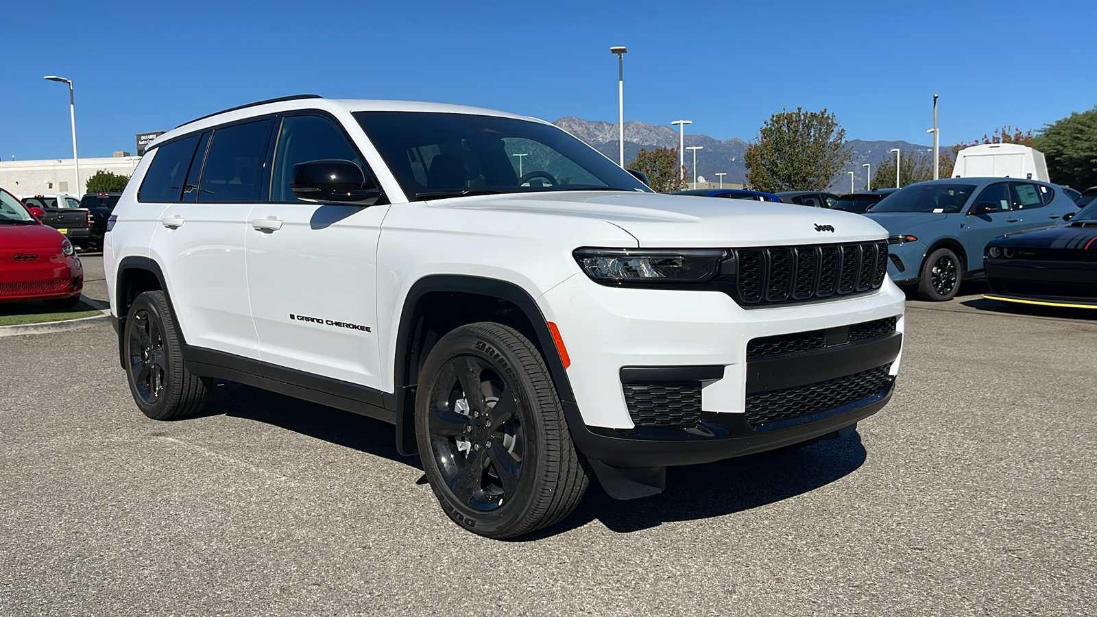 2025 Jeep Grand Cherokee L Altitude X 1