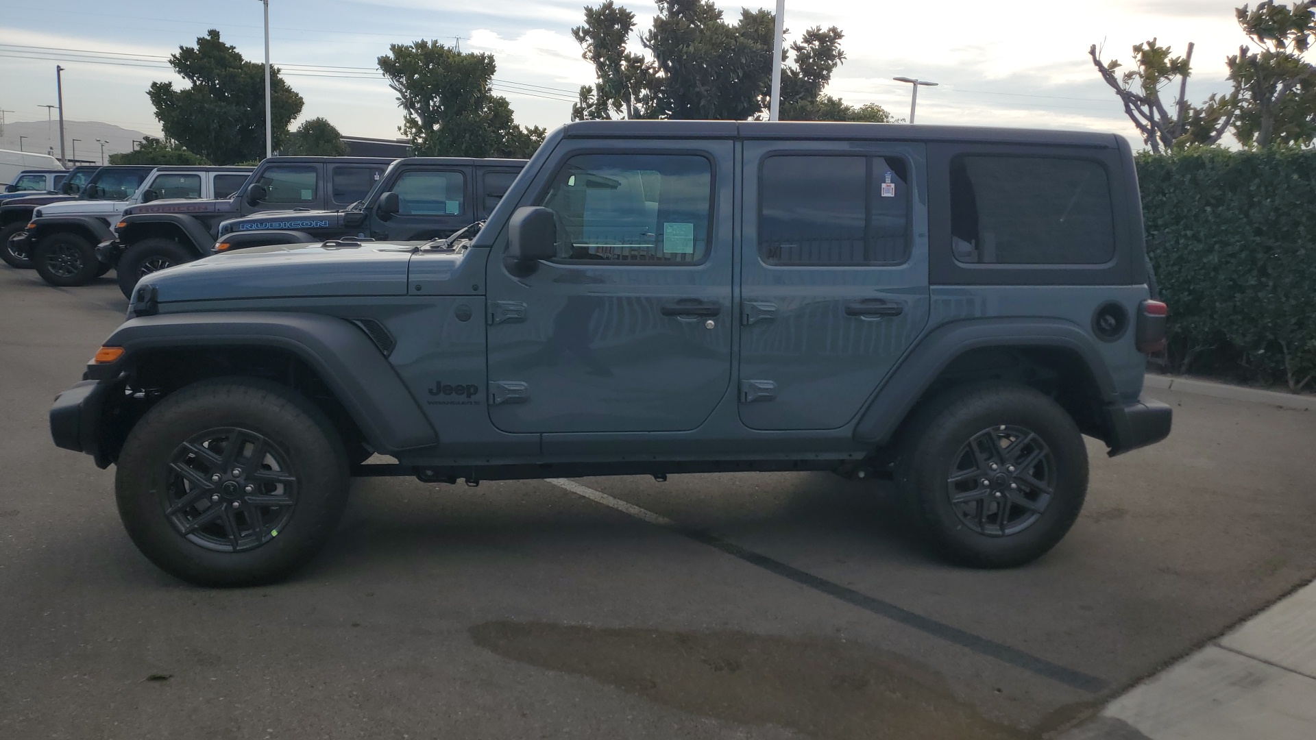 2025 Jeep Wrangler Sport 6