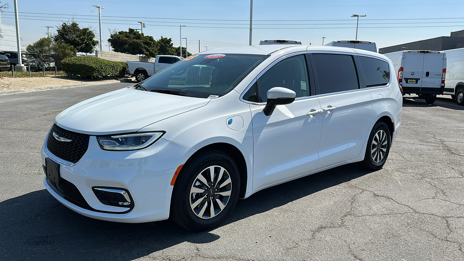 2023 Chrysler Pacifica Hybrid Touring L 8