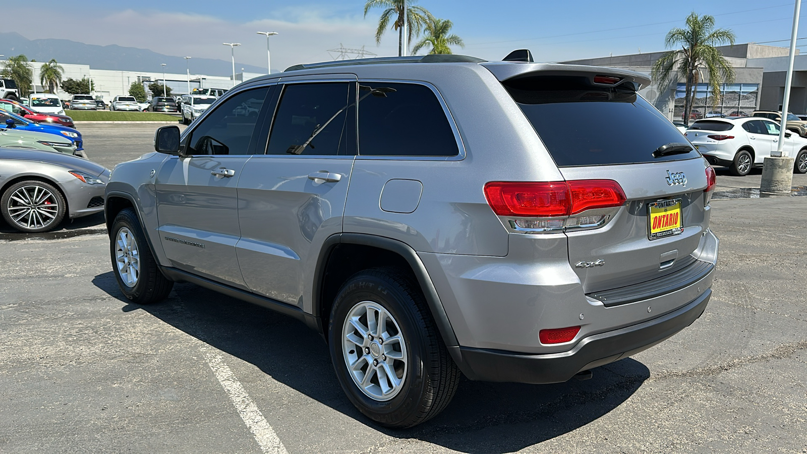 2018 Jeep Grand Cherokee Laredo E 6