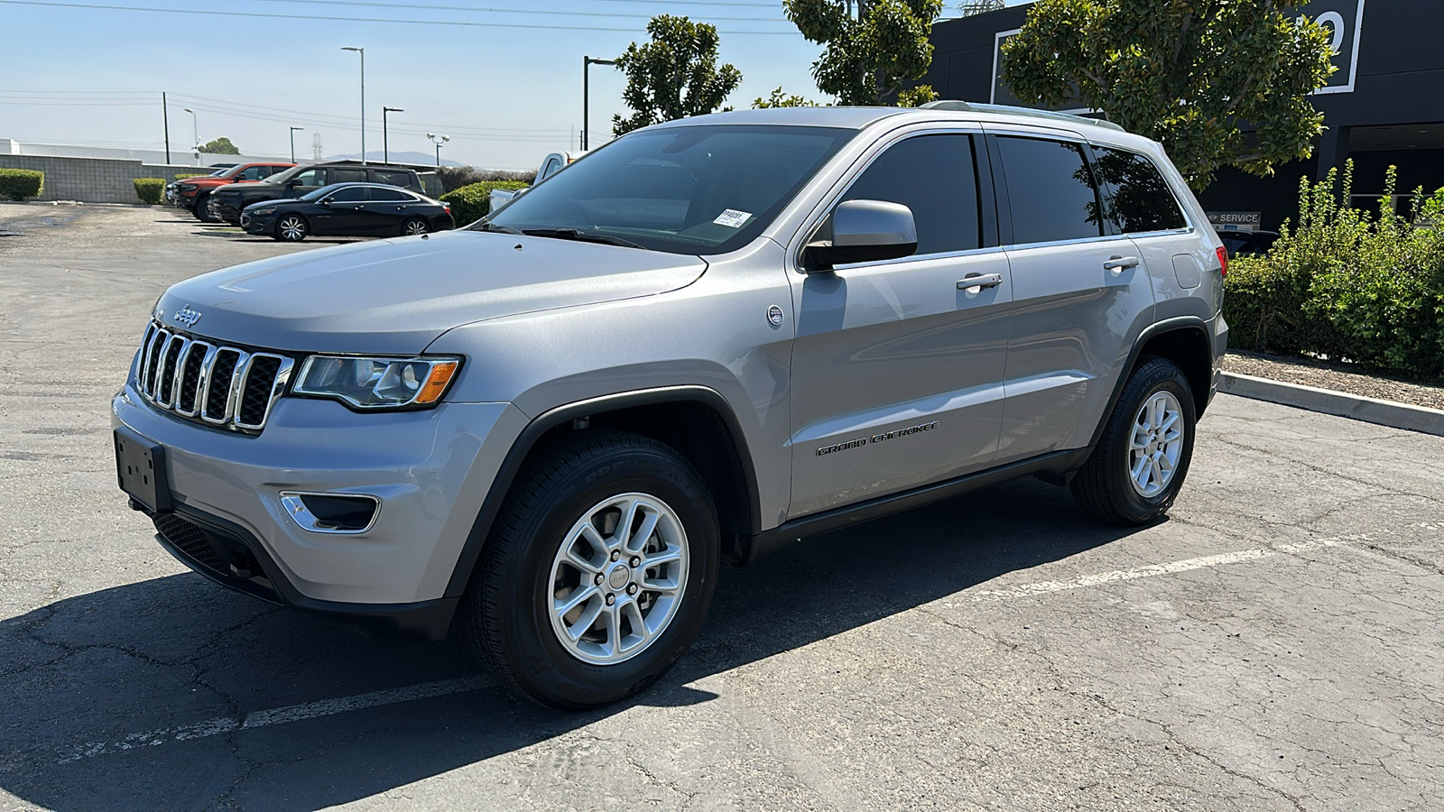 2018 Jeep Grand Cherokee Laredo E 8