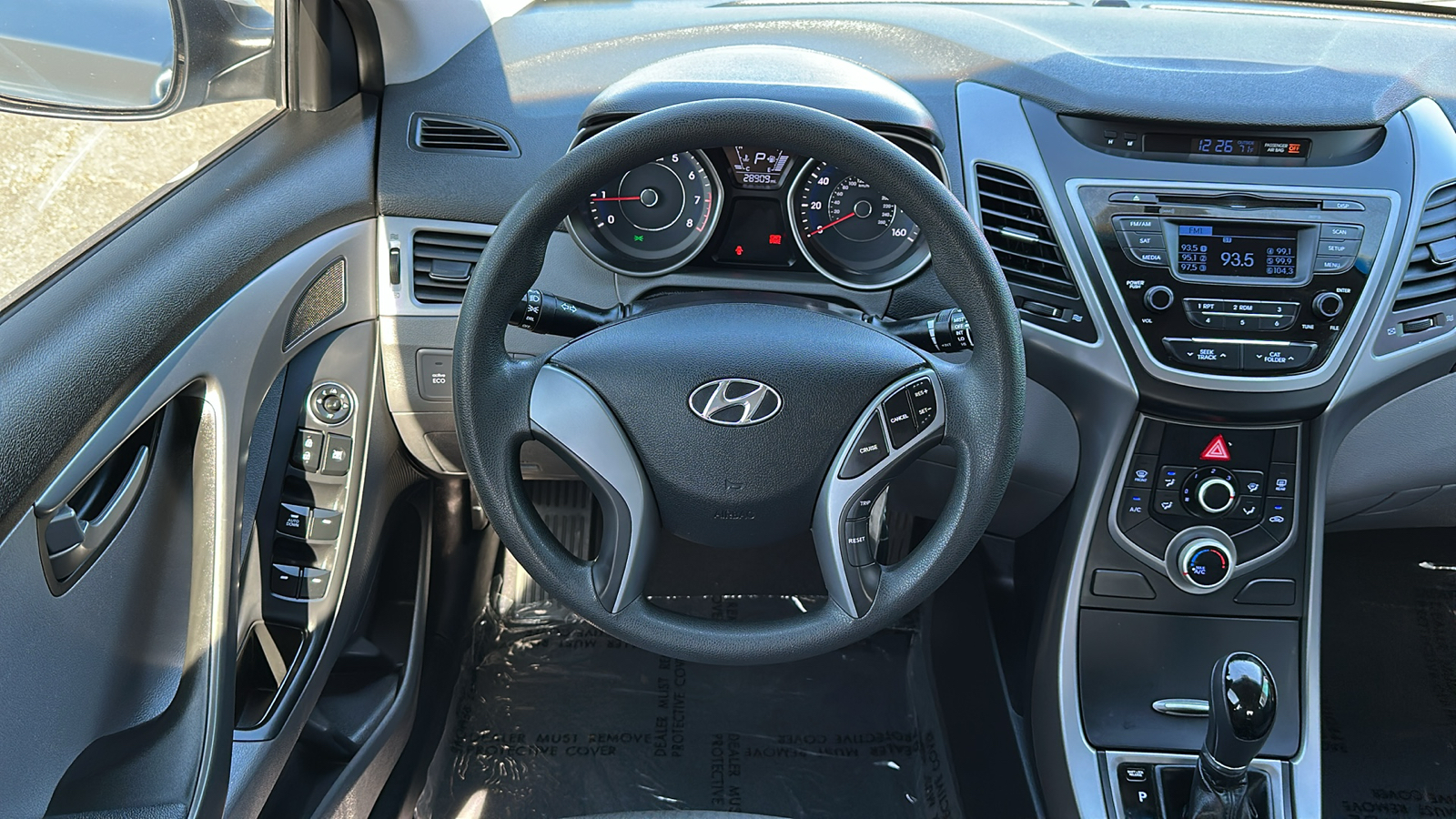 2016 Hyundai Elantra SE 12