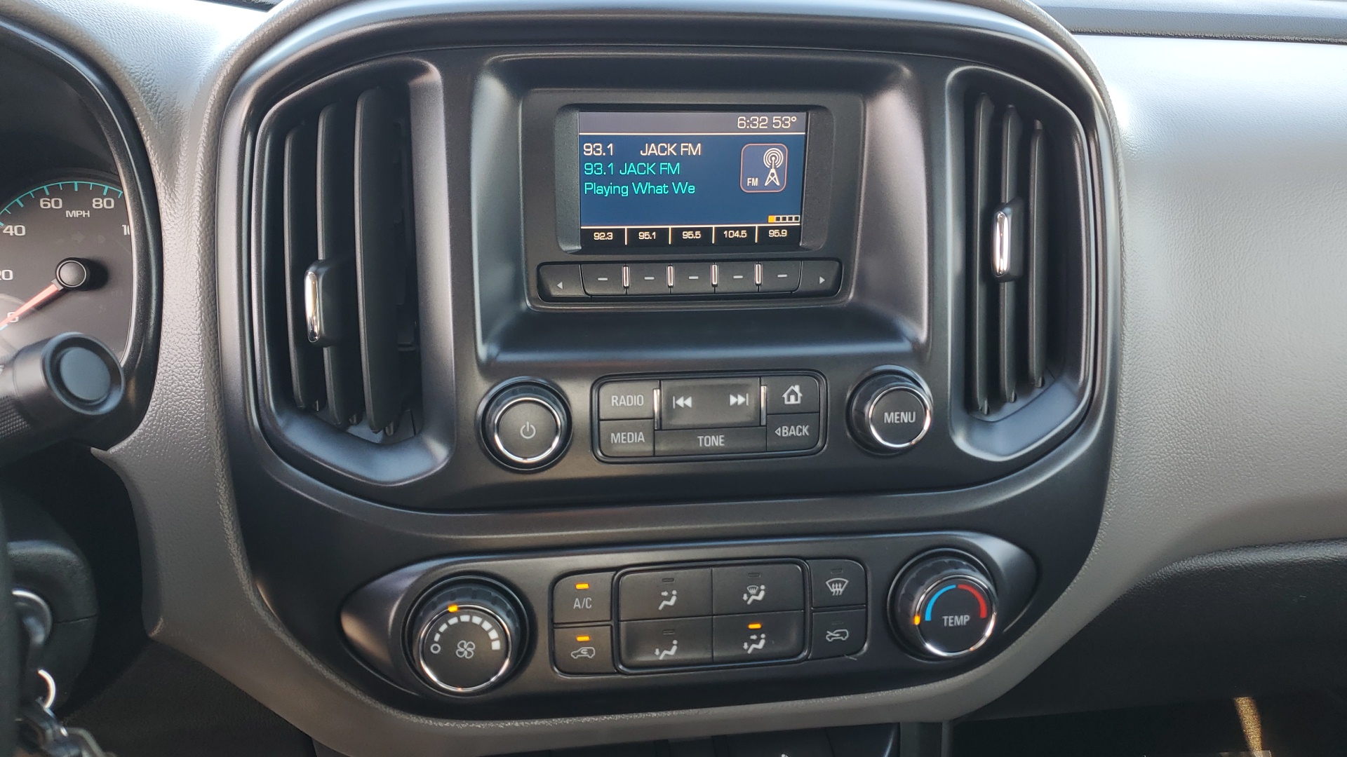 2015 Chevrolet Colorado Work Truck 16