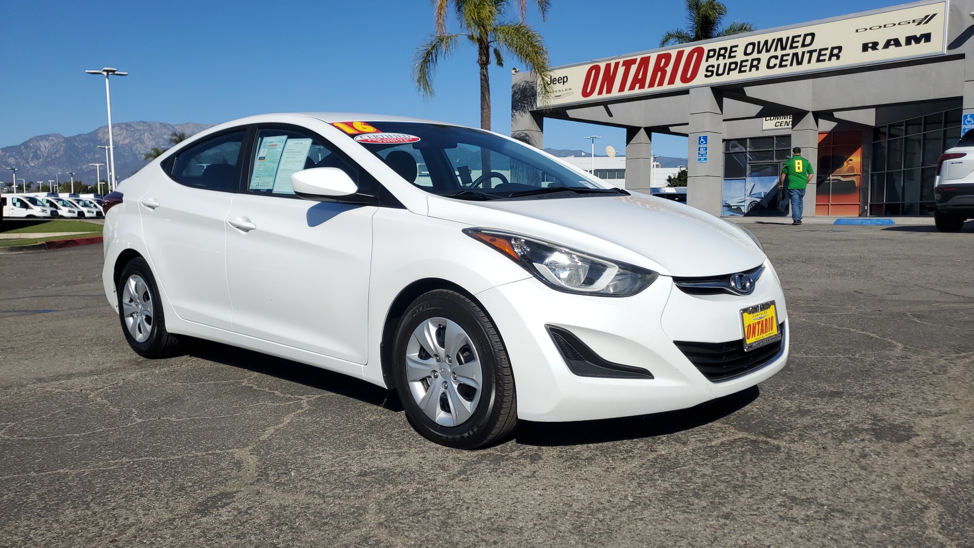 2016 Hyundai Elantra SE 1