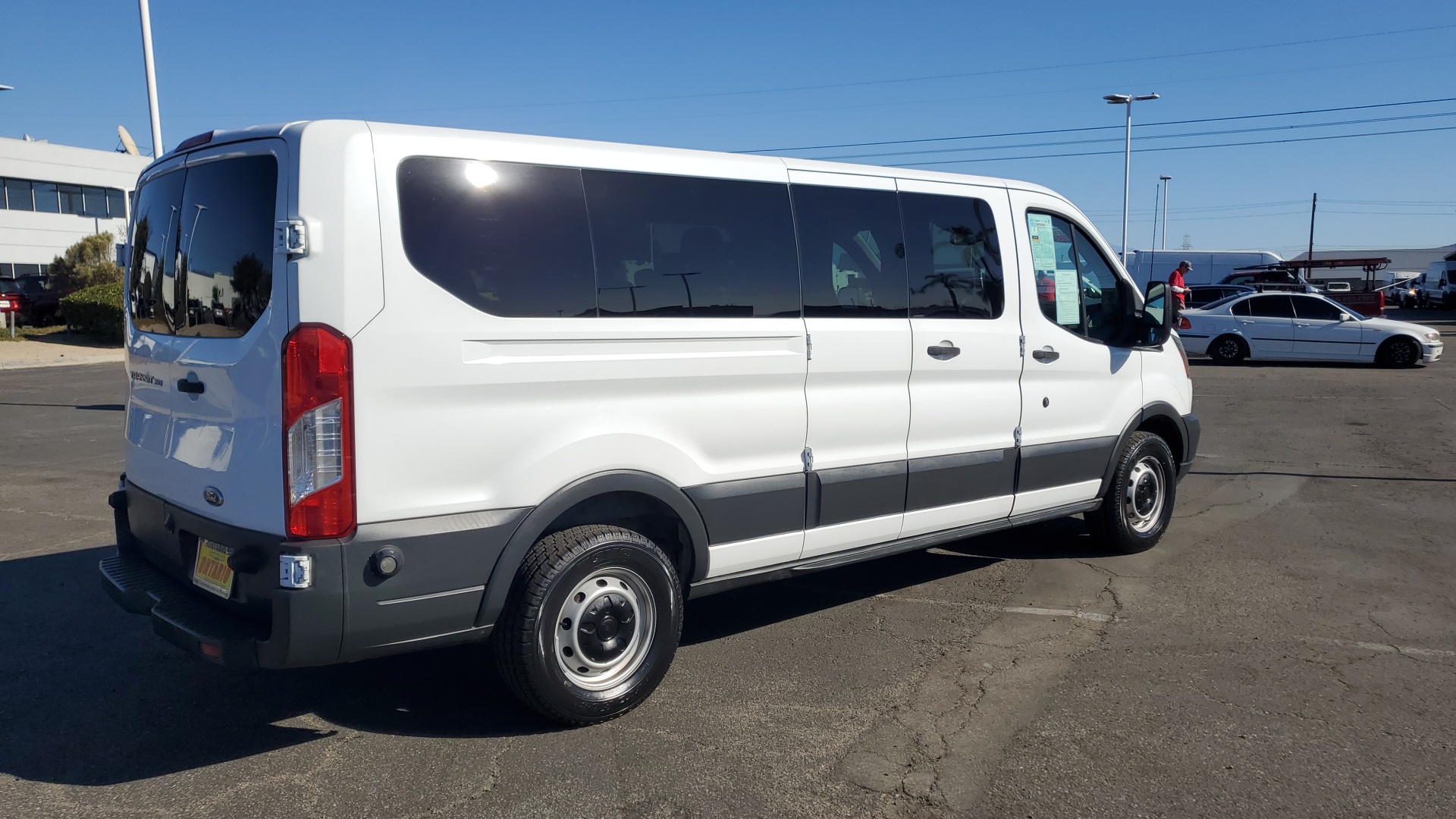 2016 Ford Transit-350 XL 3