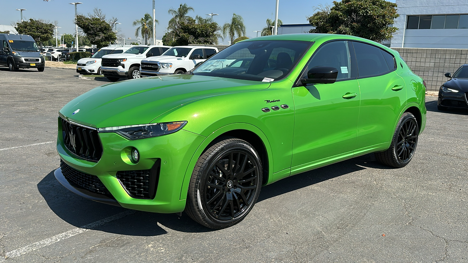 2023 Maserati Levante Modena 8