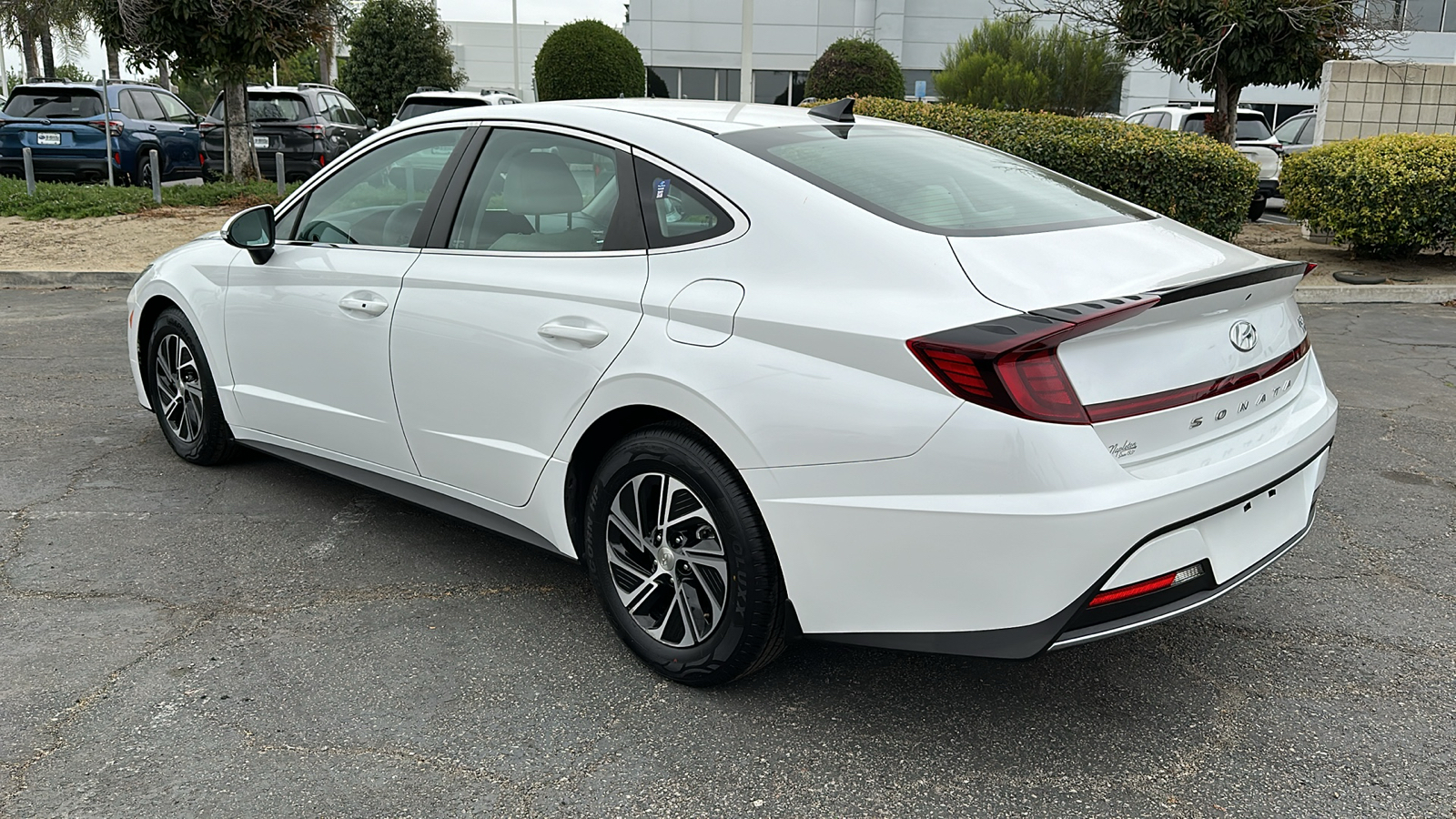 2022 Hyundai Sonata Hybrid Blue 6