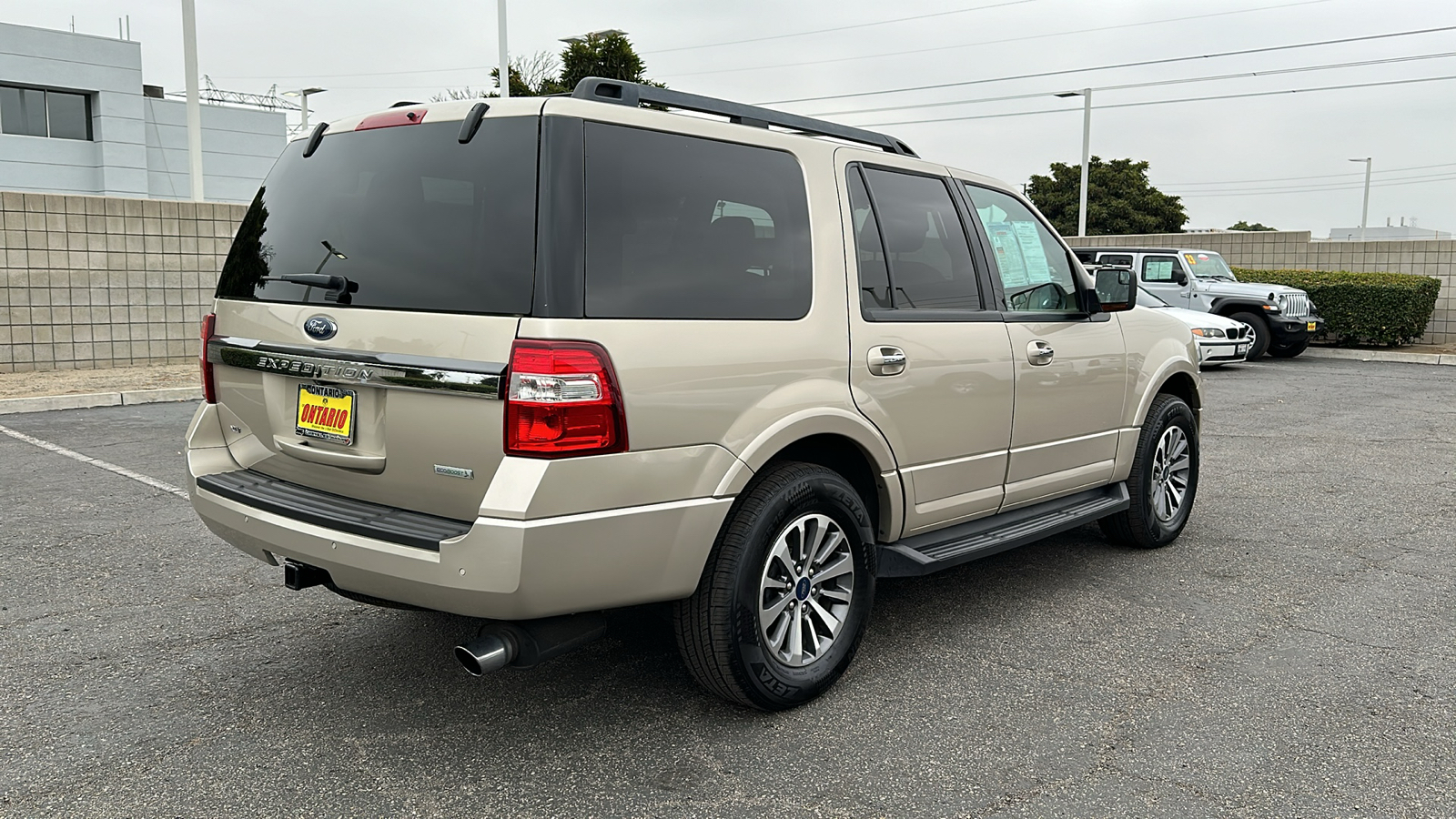 2017 Ford Expedition XLT 4