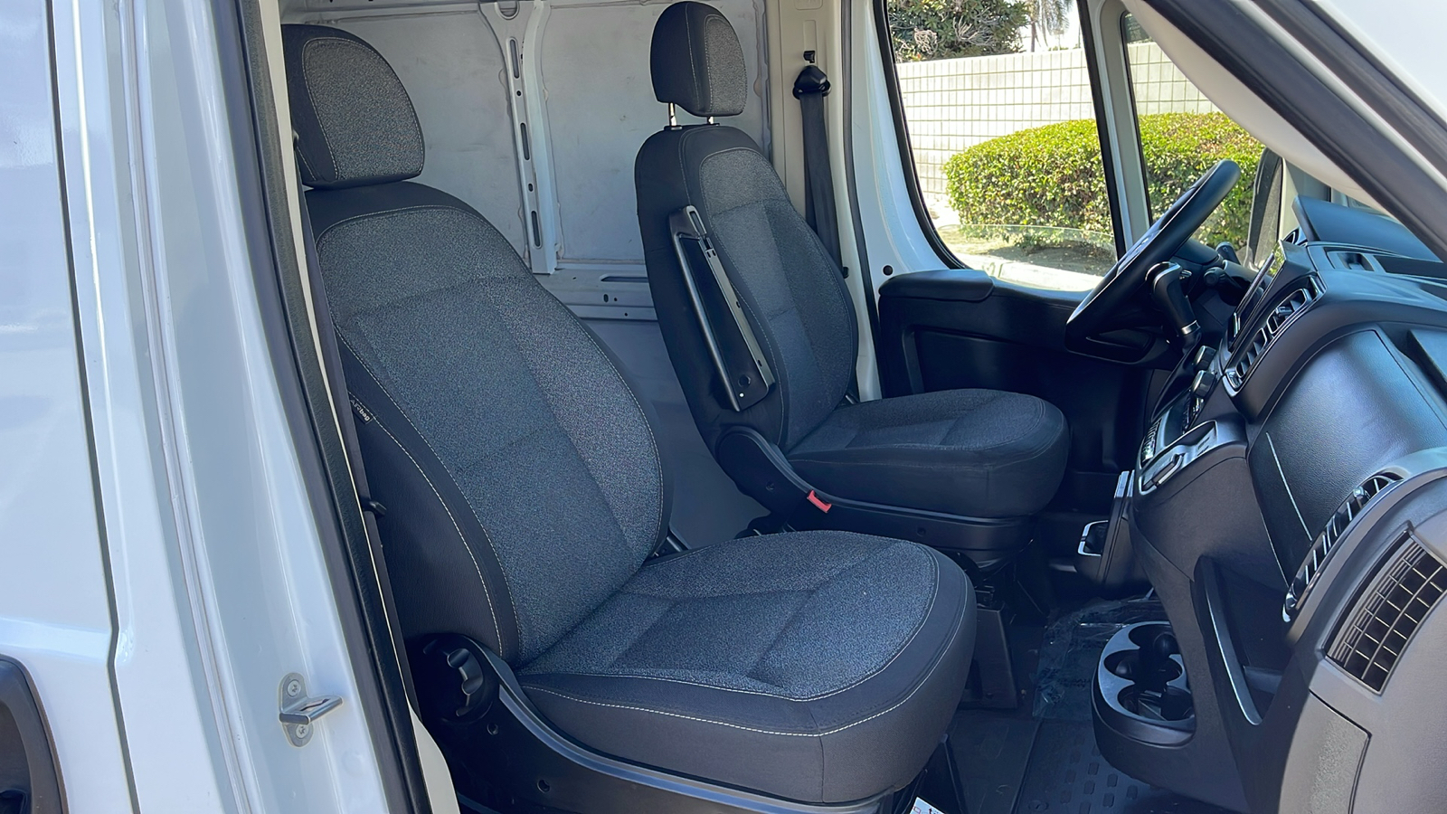 2022 Ram ProMaster 2500 High Roof 29