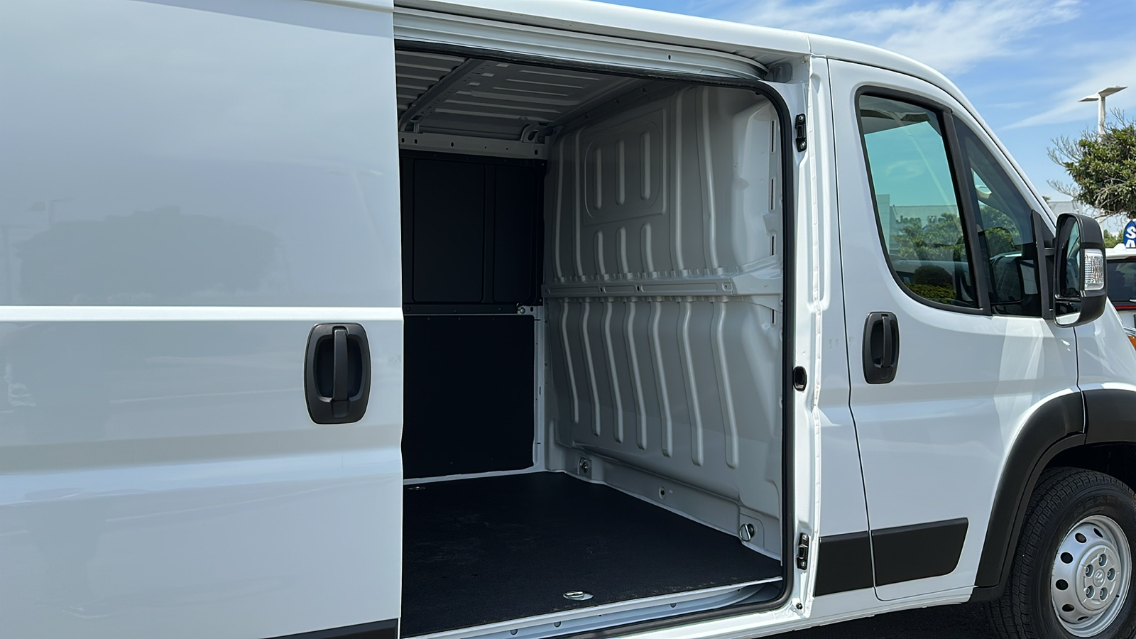 2023 Ram ProMaster 2500 Base 21