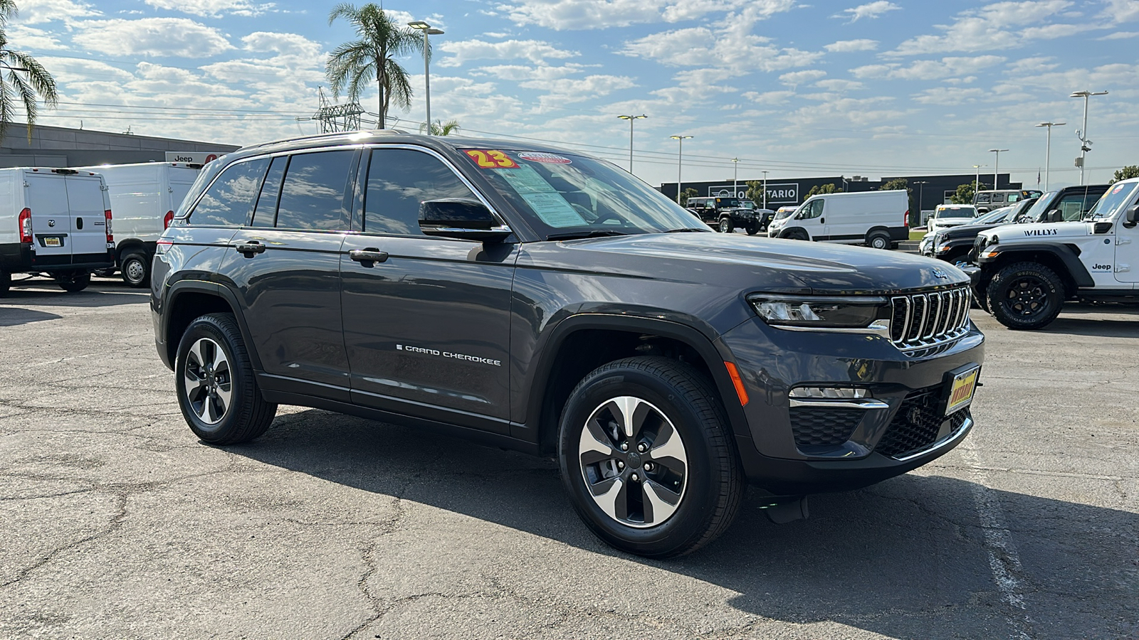 2023 Jeep Grand Cherokee Base 4xe 2