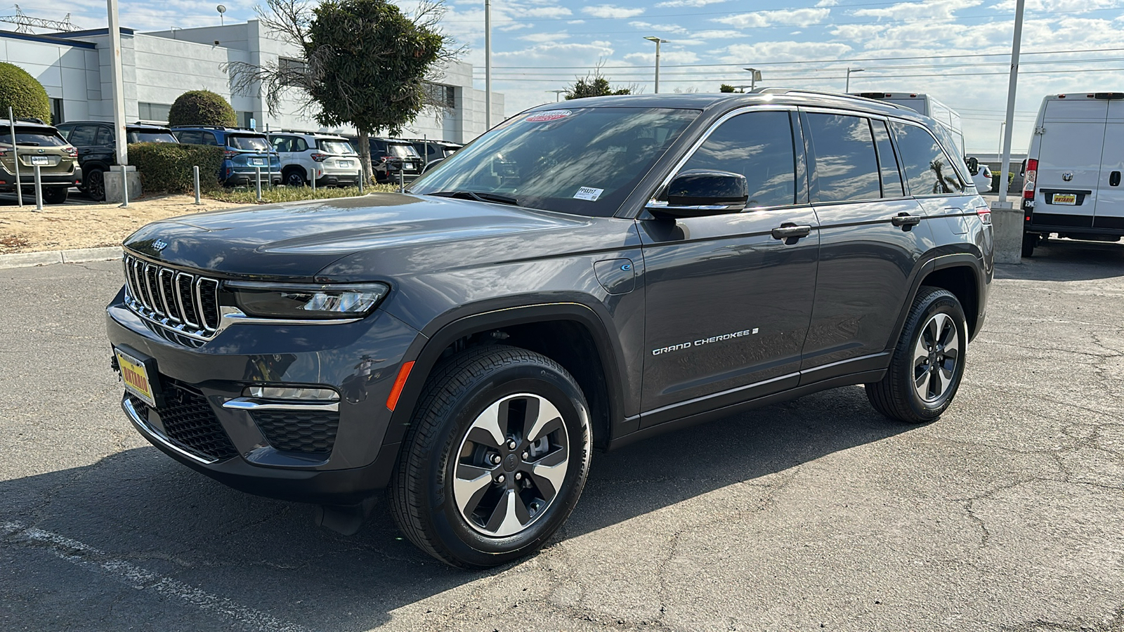 2023 Jeep Grand Cherokee Base 4xe 8