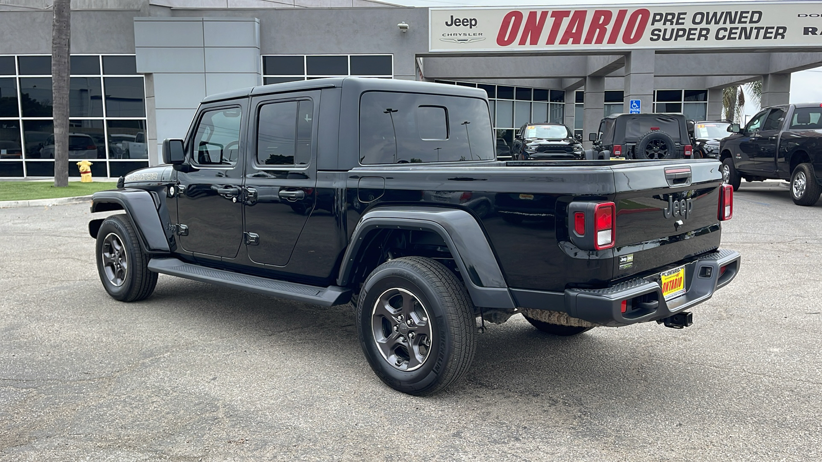 2021 Jeep Gladiator Sport 5