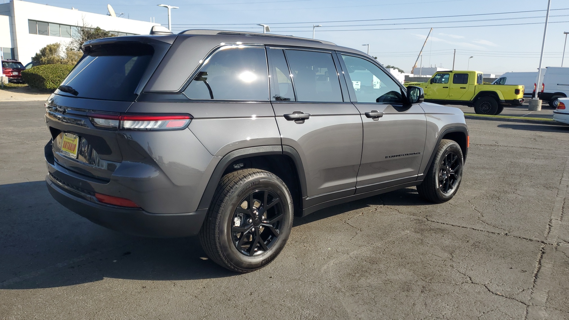 2024 Jeep Grand Cherokee Altitude X 3