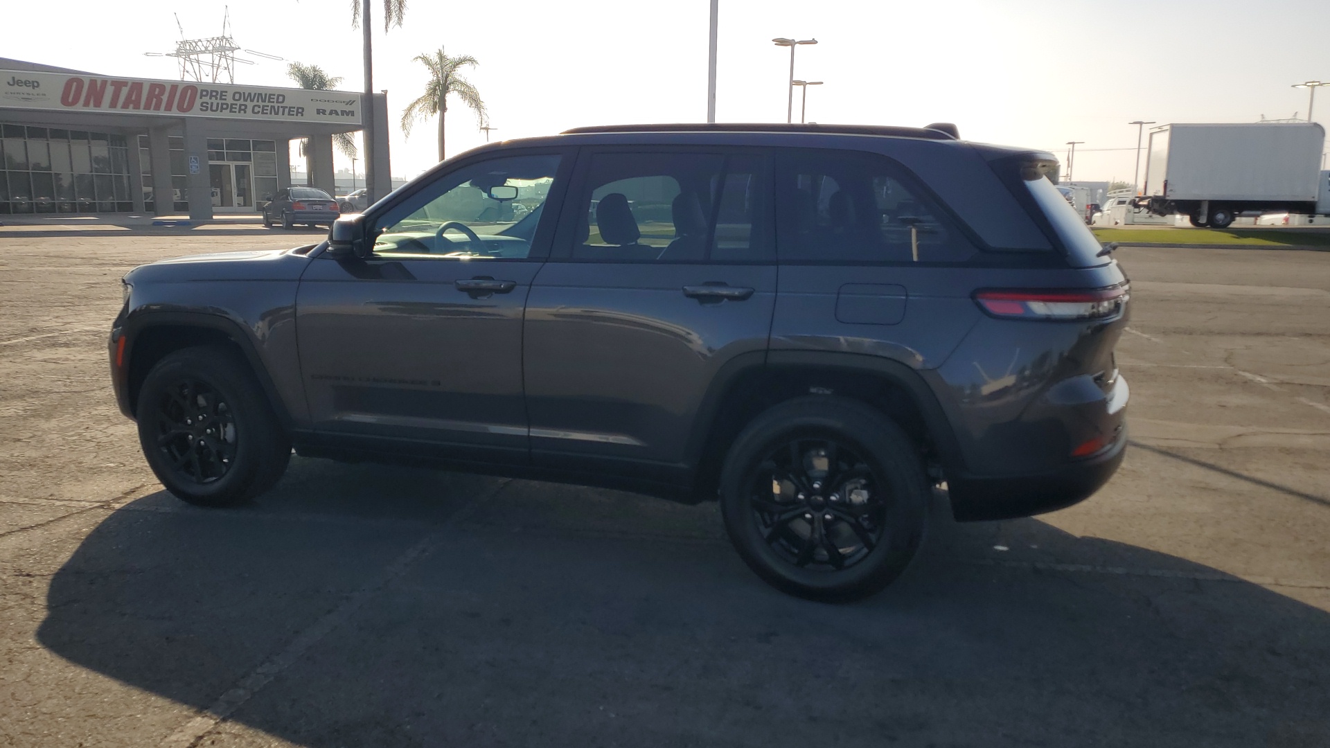 2024 Jeep Grand Cherokee Altitude X 5