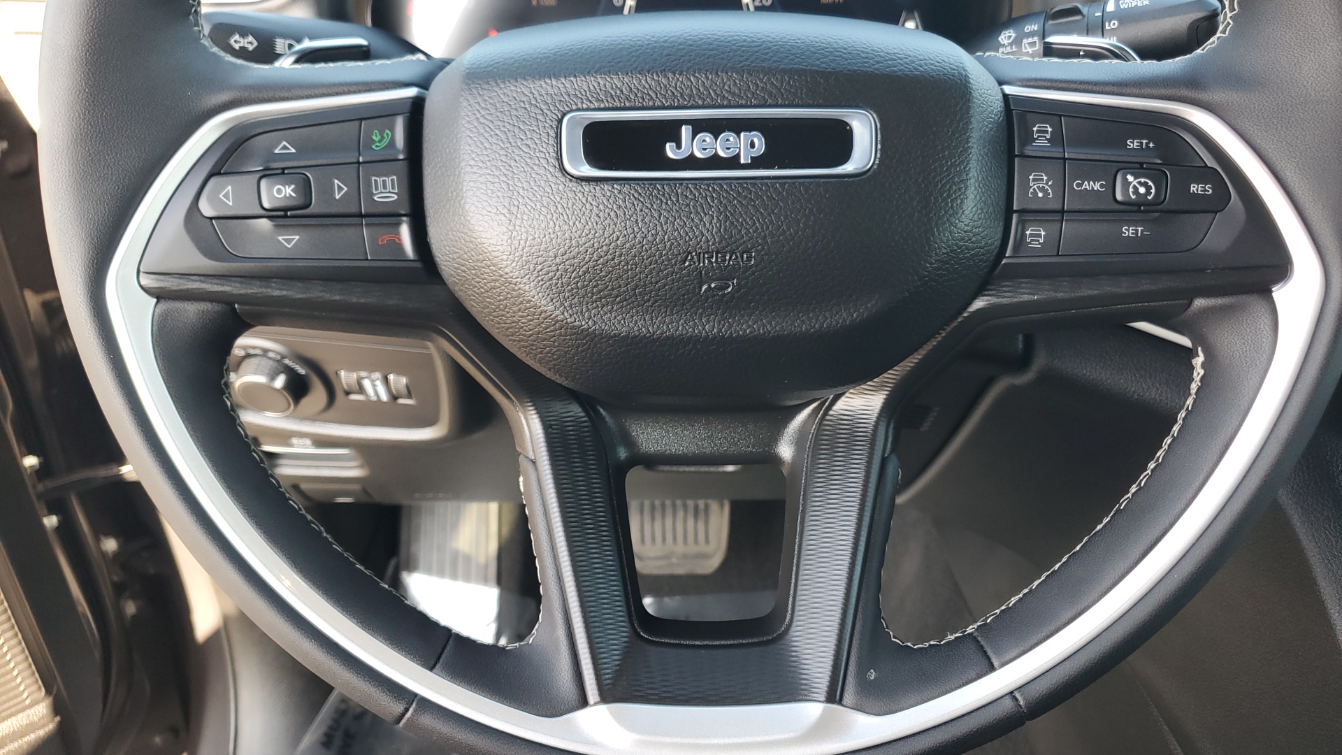 2024 Jeep Grand Cherokee Altitude X 23