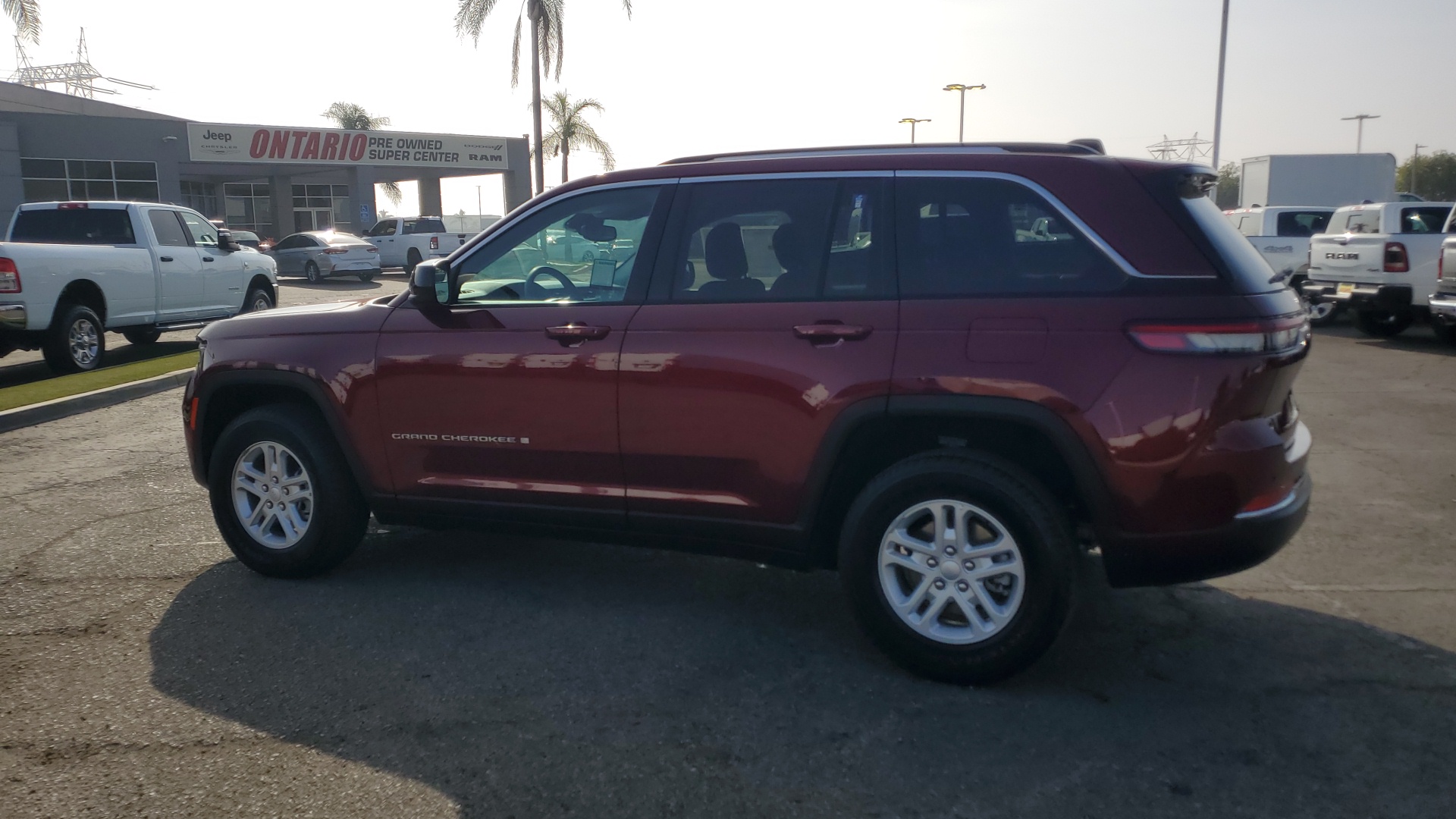 2023 Jeep Grand Cherokee Laredo 5