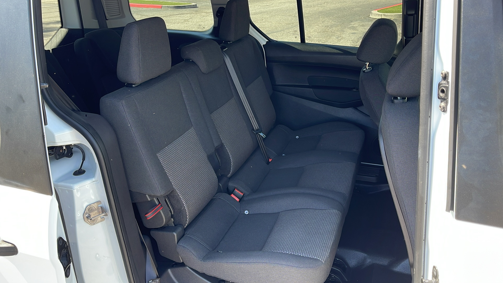 2017 Ford Transit Connect XL 27