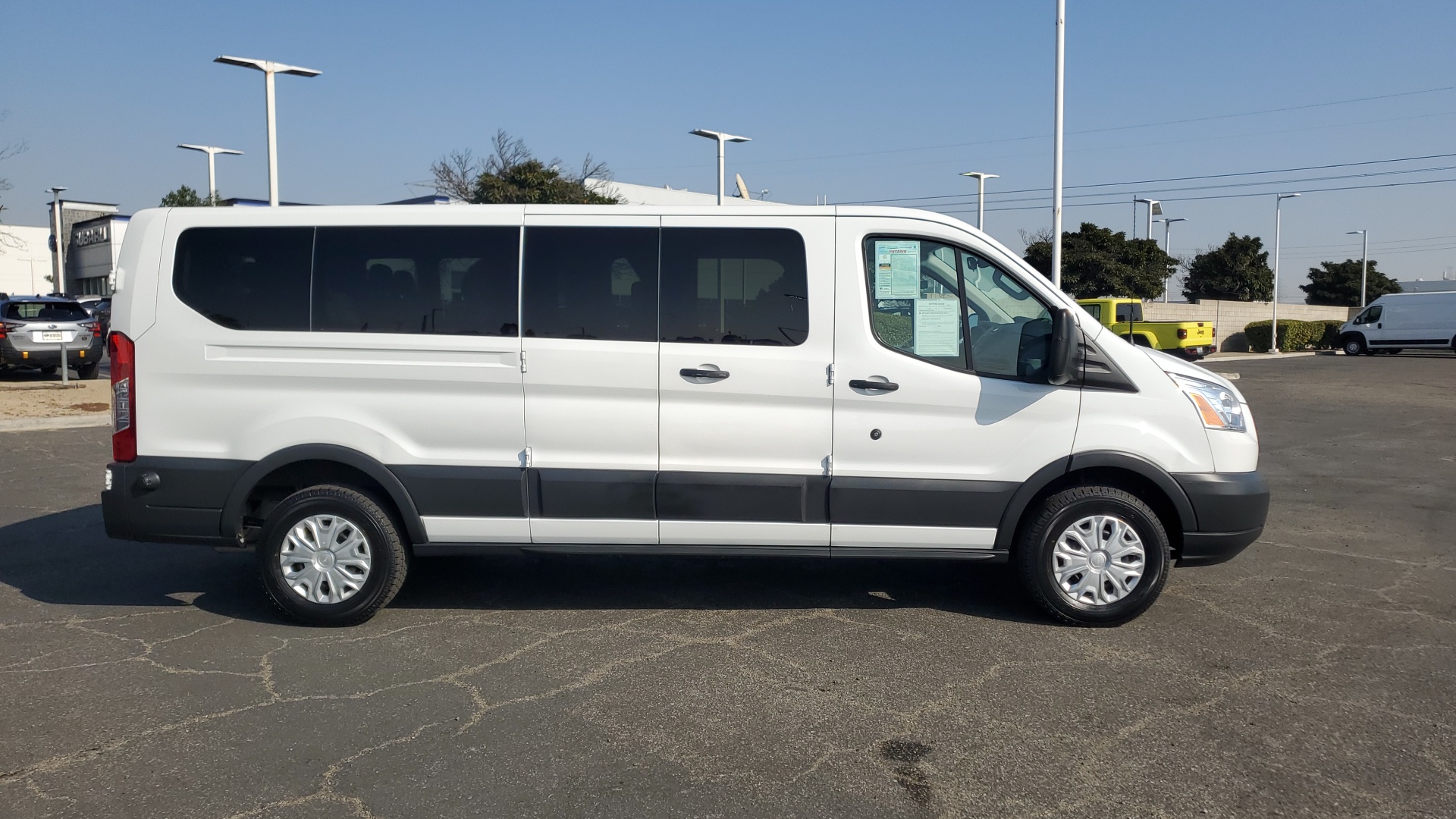 2015 Ford Transit-350 XLT 2