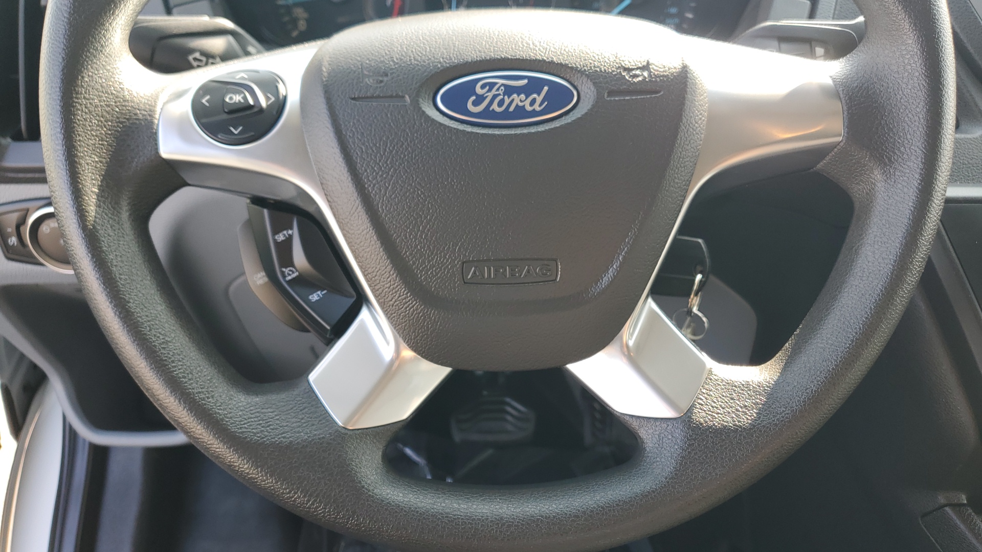 2015 Ford Transit-350 XLT 16