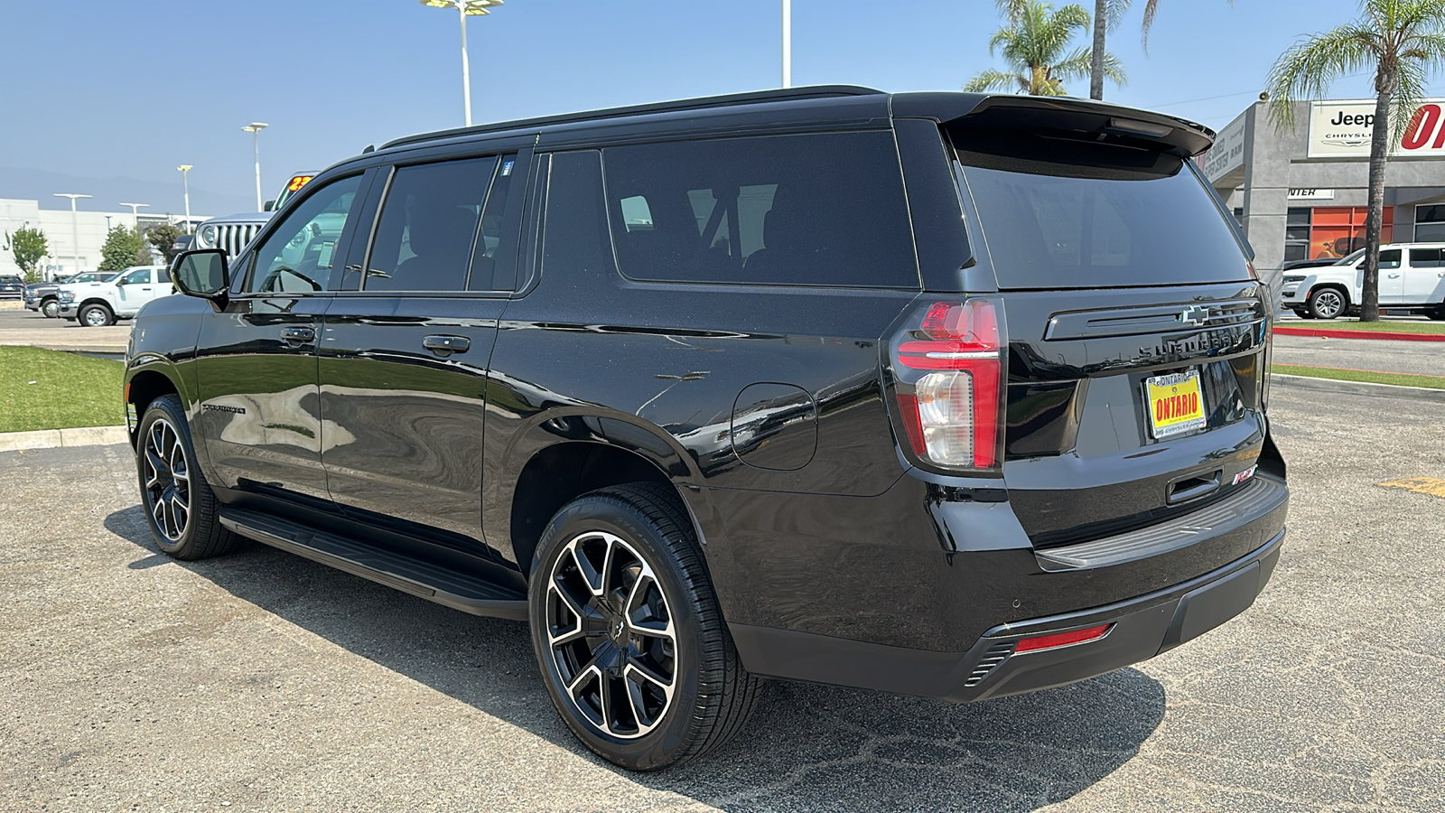 2024 Chevrolet Suburban RST 6