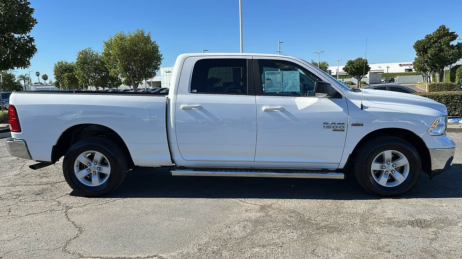 2020 Ram 1500 Classic SLT 3