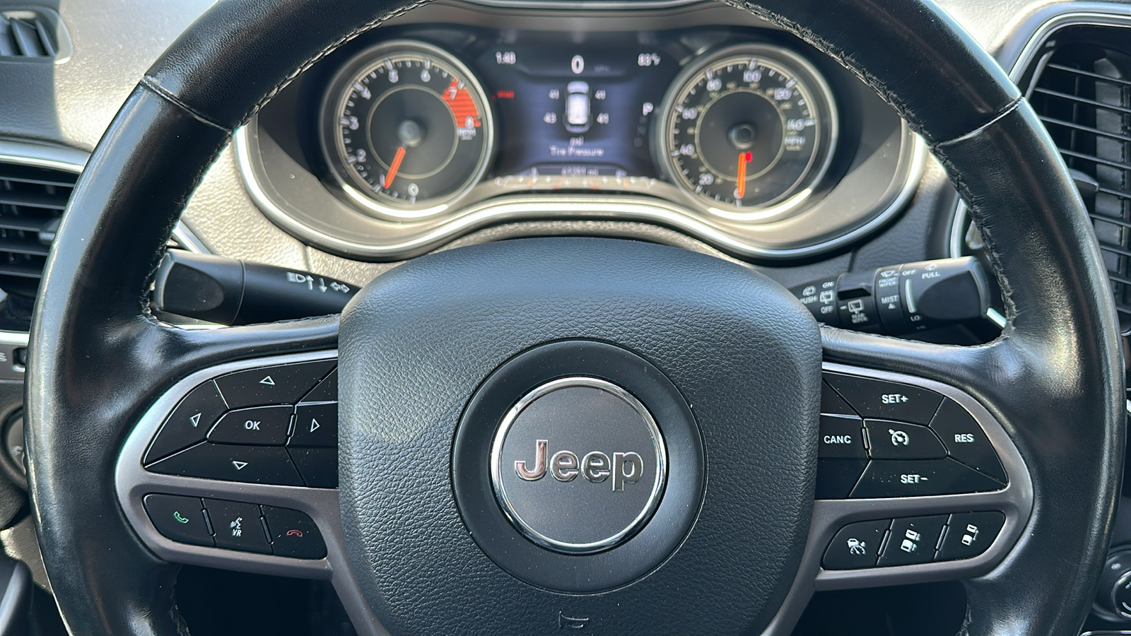 2021 Jeep Cherokee Limited 18