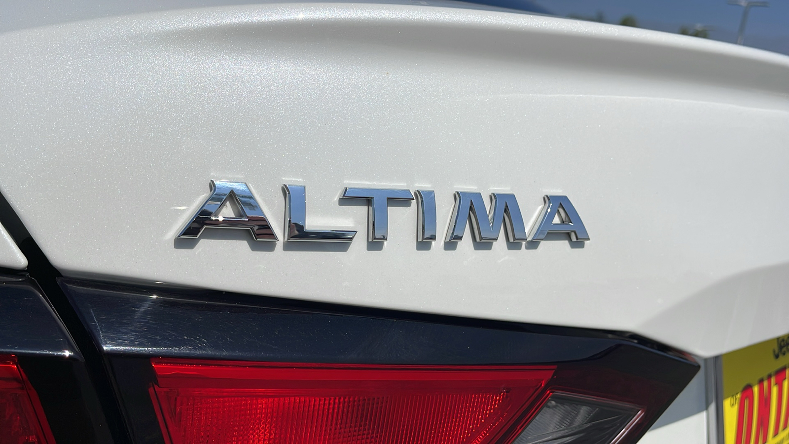 2022 Nissan Altima 2.5 SR 31
