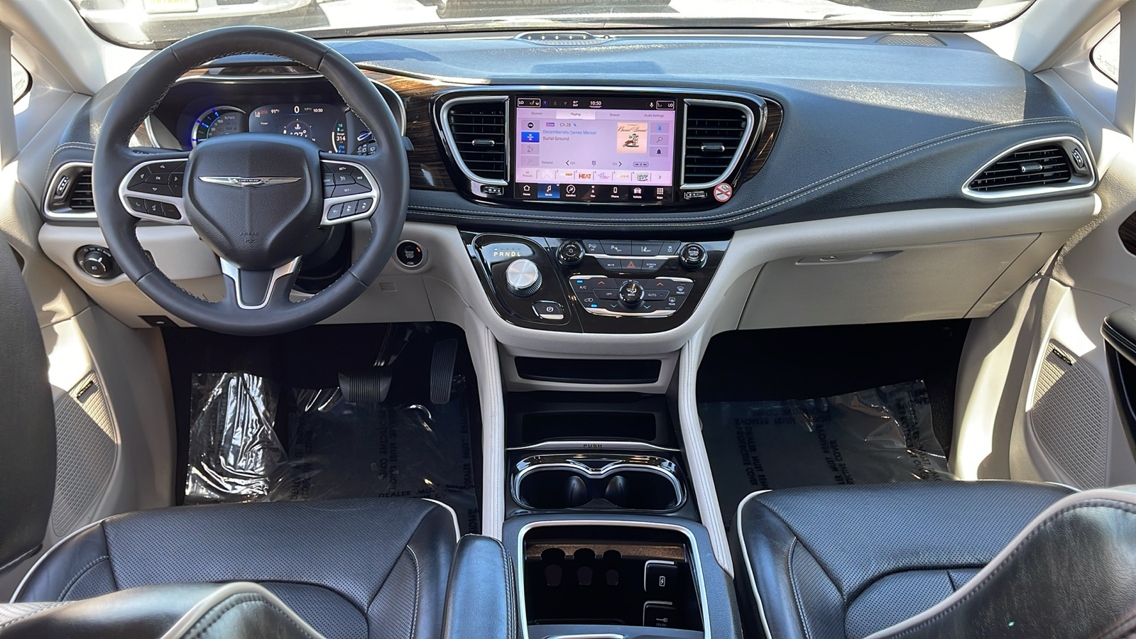 2022 Chrysler Pacifica Hybrid Limited 12