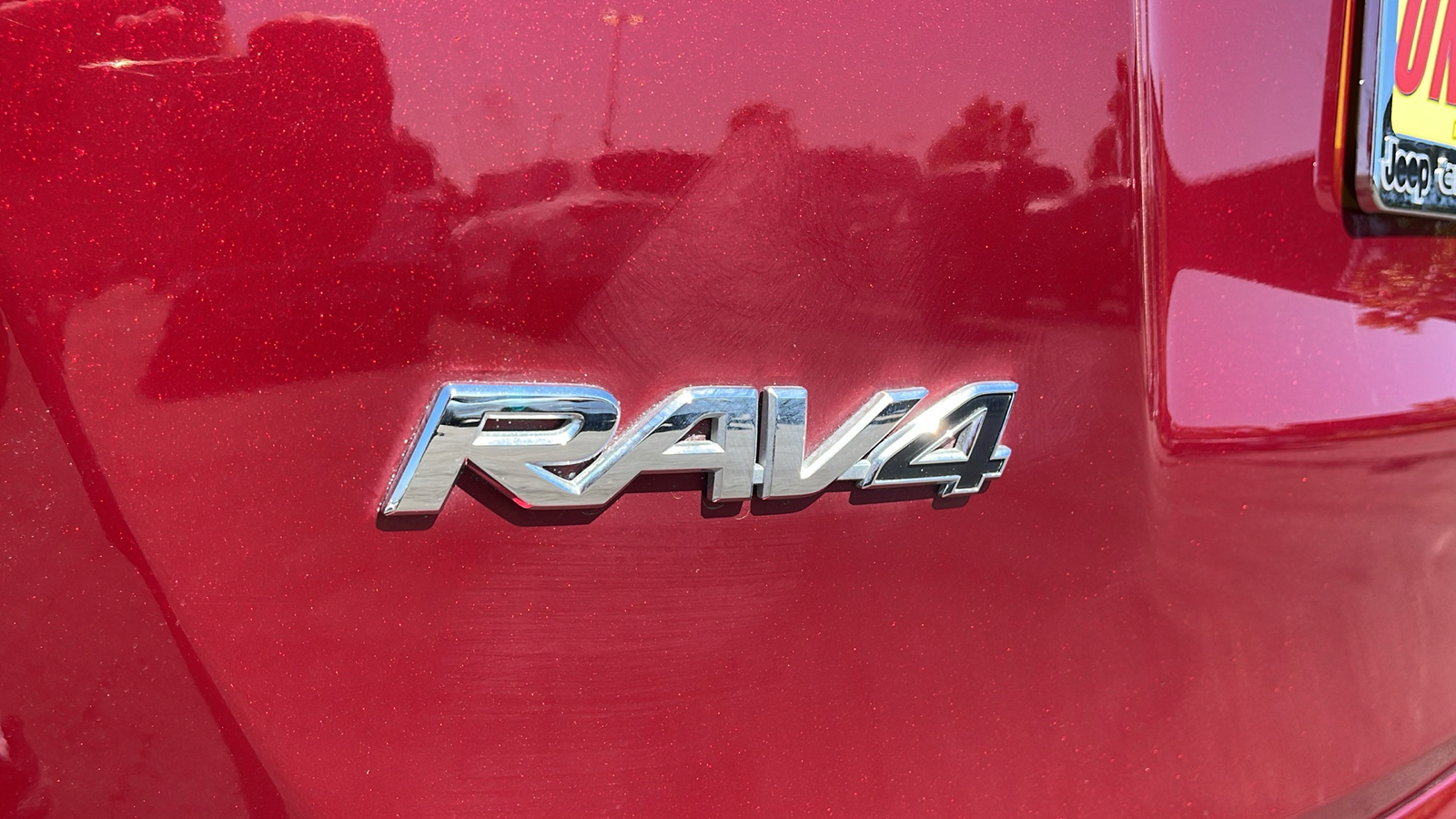 2018 Toyota RAV4 SE 33
