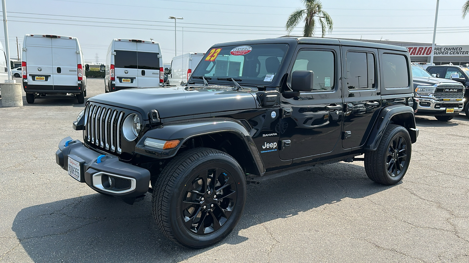 2023 Jeep Wrangler Sahara 4xe 8