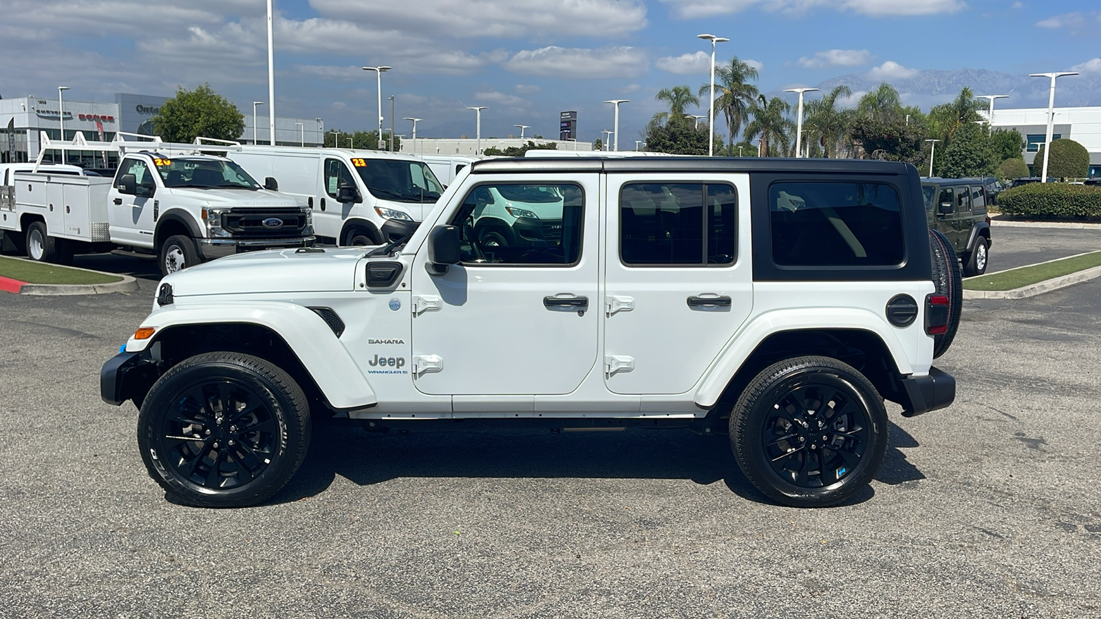 2023 Jeep Wrangler Sahara 4xe 6