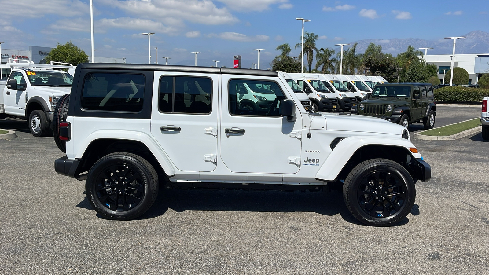 2023 Jeep Wrangler Sahara 4xe 2