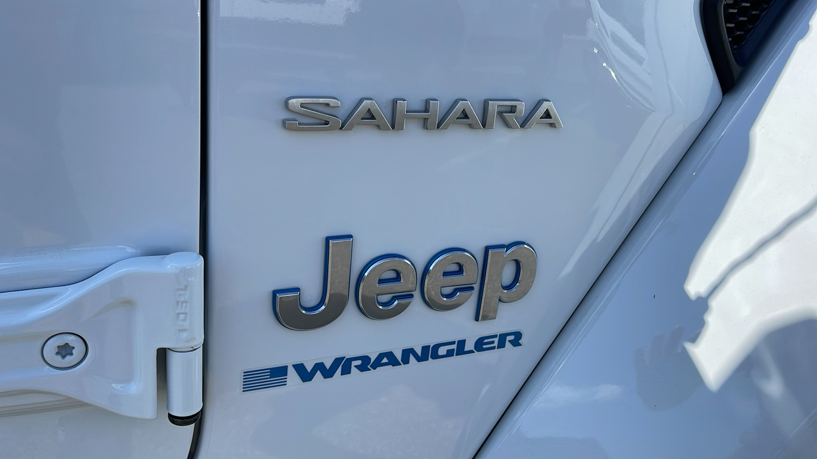 2023 Jeep Wrangler Sahara 4xe 33