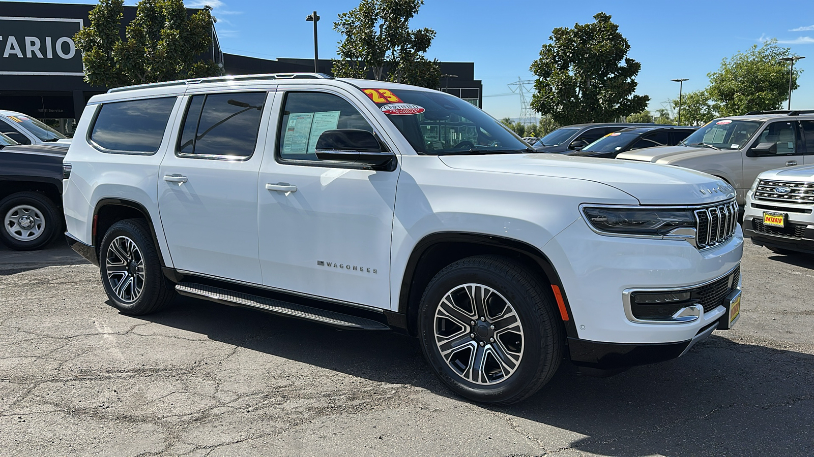 2023 Jeep Wagoneer L Series II 1