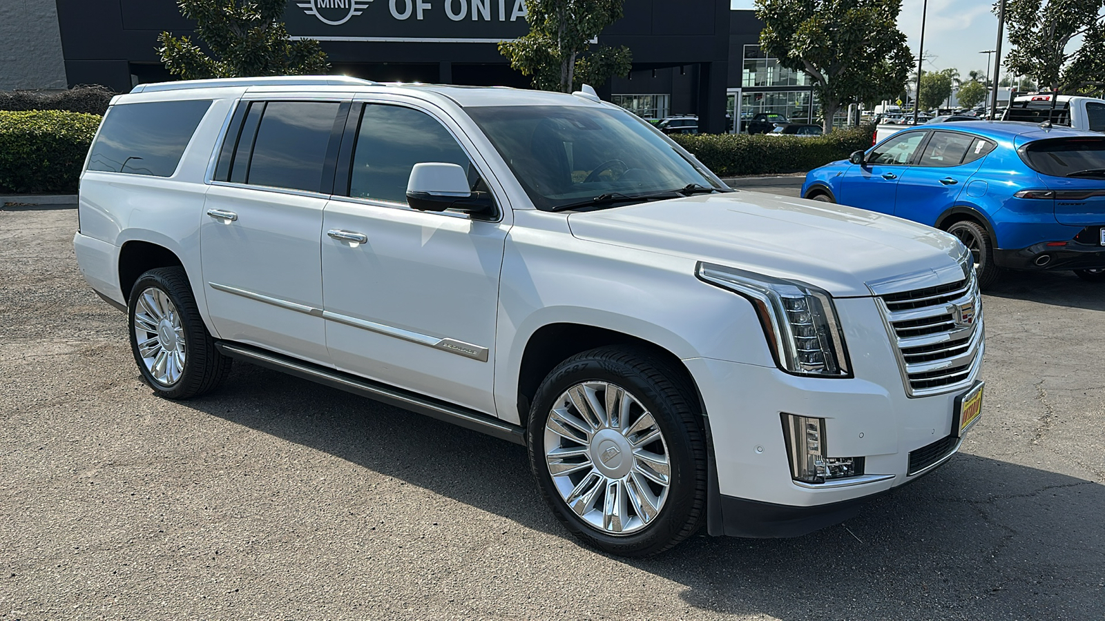 2020 Cadillac Escalade ESV Platinum Edition 1