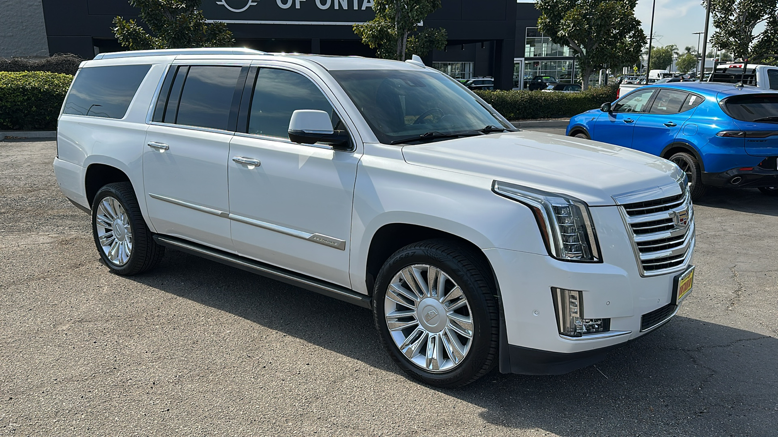 2020 Cadillac Escalade ESV Platinum Edition 2